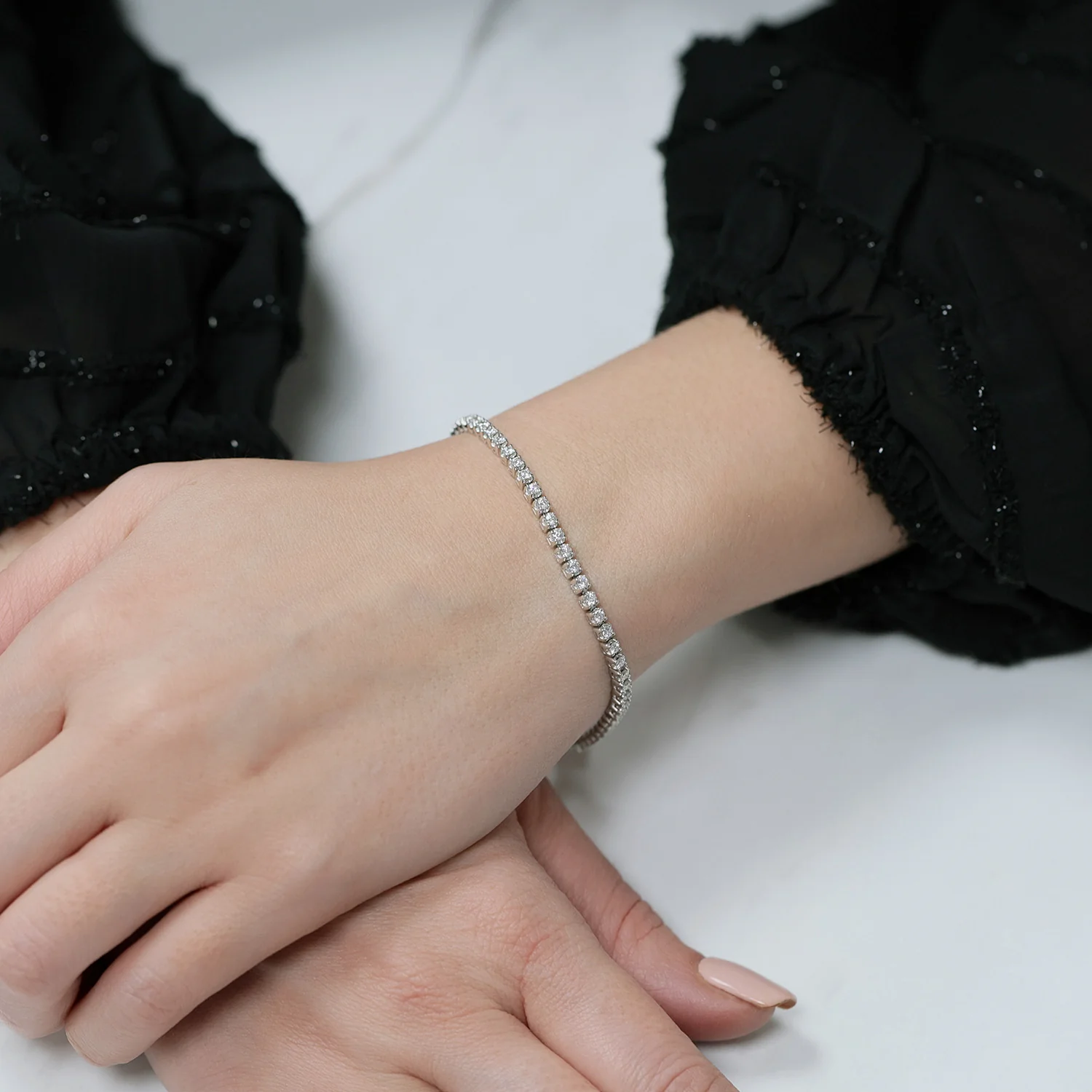 Platinum Diamond 2.00ct Claw Set Tennis Bracelet - Image 3