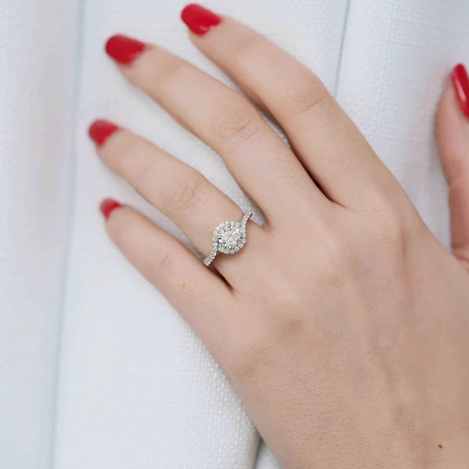Platinum GIA Certificated Round Brilliant Cut Diamond Ring With Twist Diamond Shoulders - Image 3