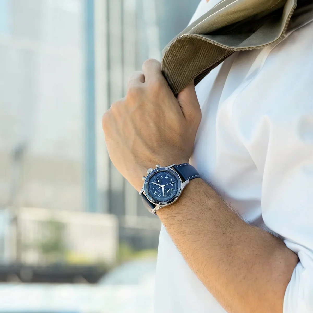 Air Command Flyback Chronograph 42.5mm Blue Dial Titanium Watch - Image 3
