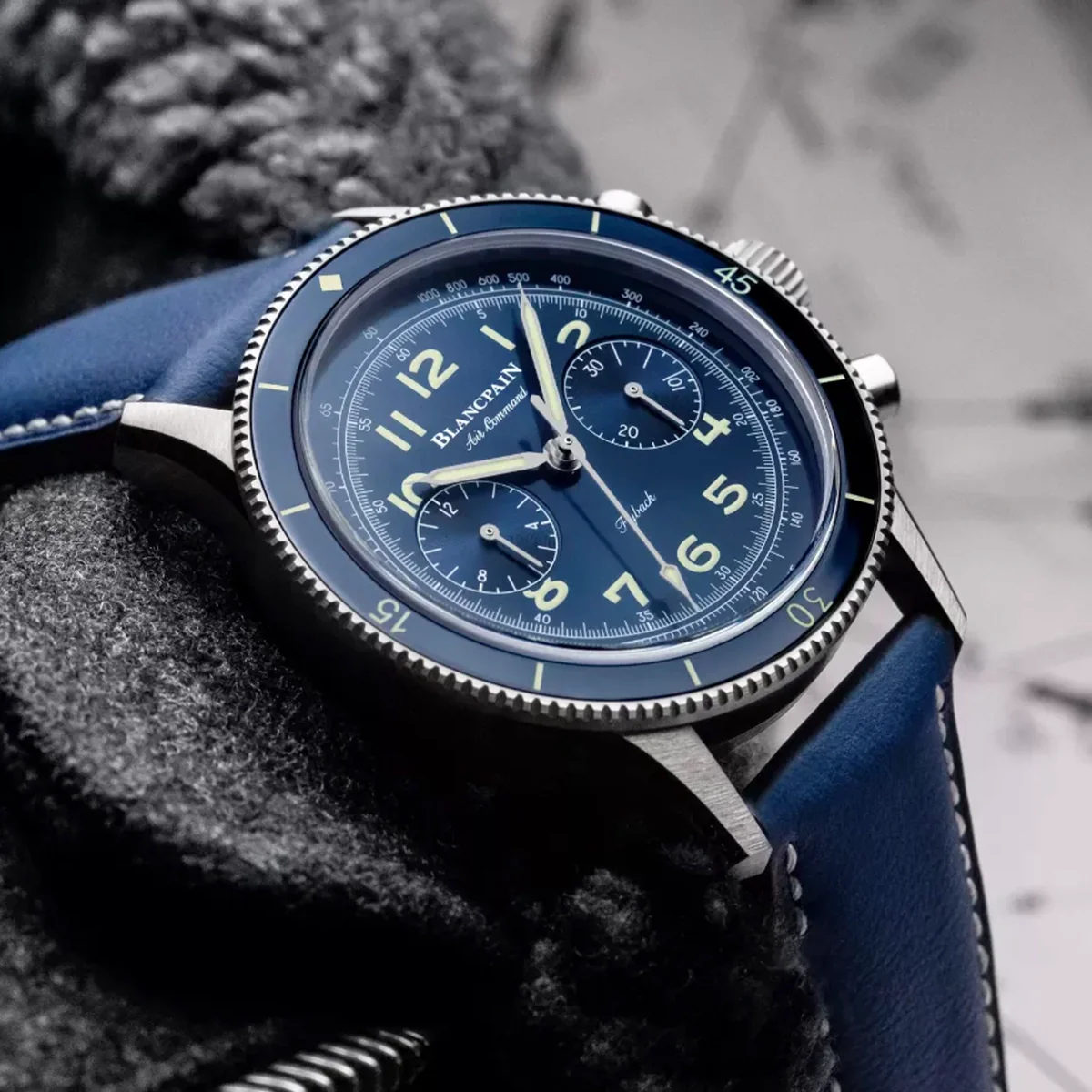 Air Command Flyback Chronograph 42.5mm Blue Dial Titanium Watch - Image 6