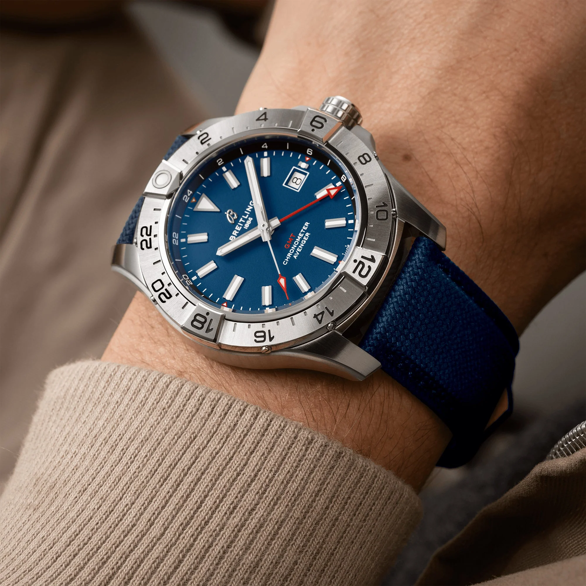 Avenger GMT 44mm Blue Dial Automatic Strap Watch - Image 5