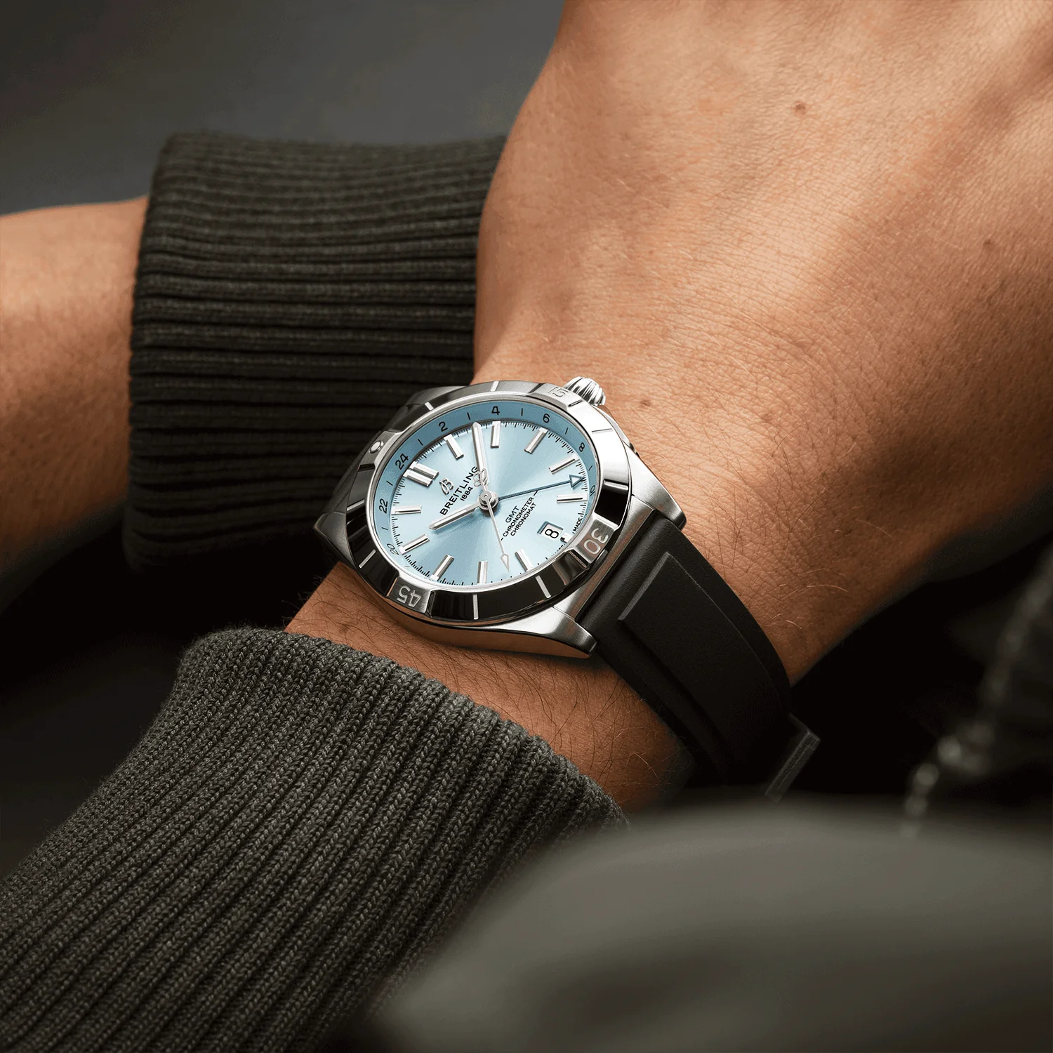 Chronomat GMT Platinum 40mm Ice Blue Dial Men's Strap Watch - Image 5