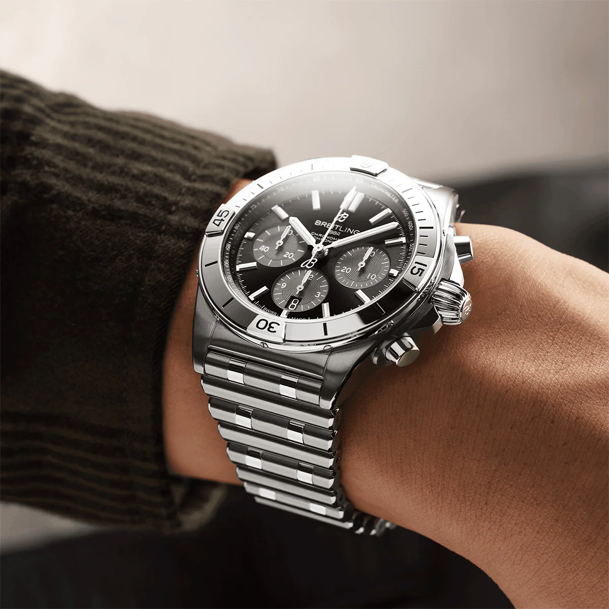 Chronomat UK Edition 42mm Black/Grey Automatic Bracelet Watch - Image 2