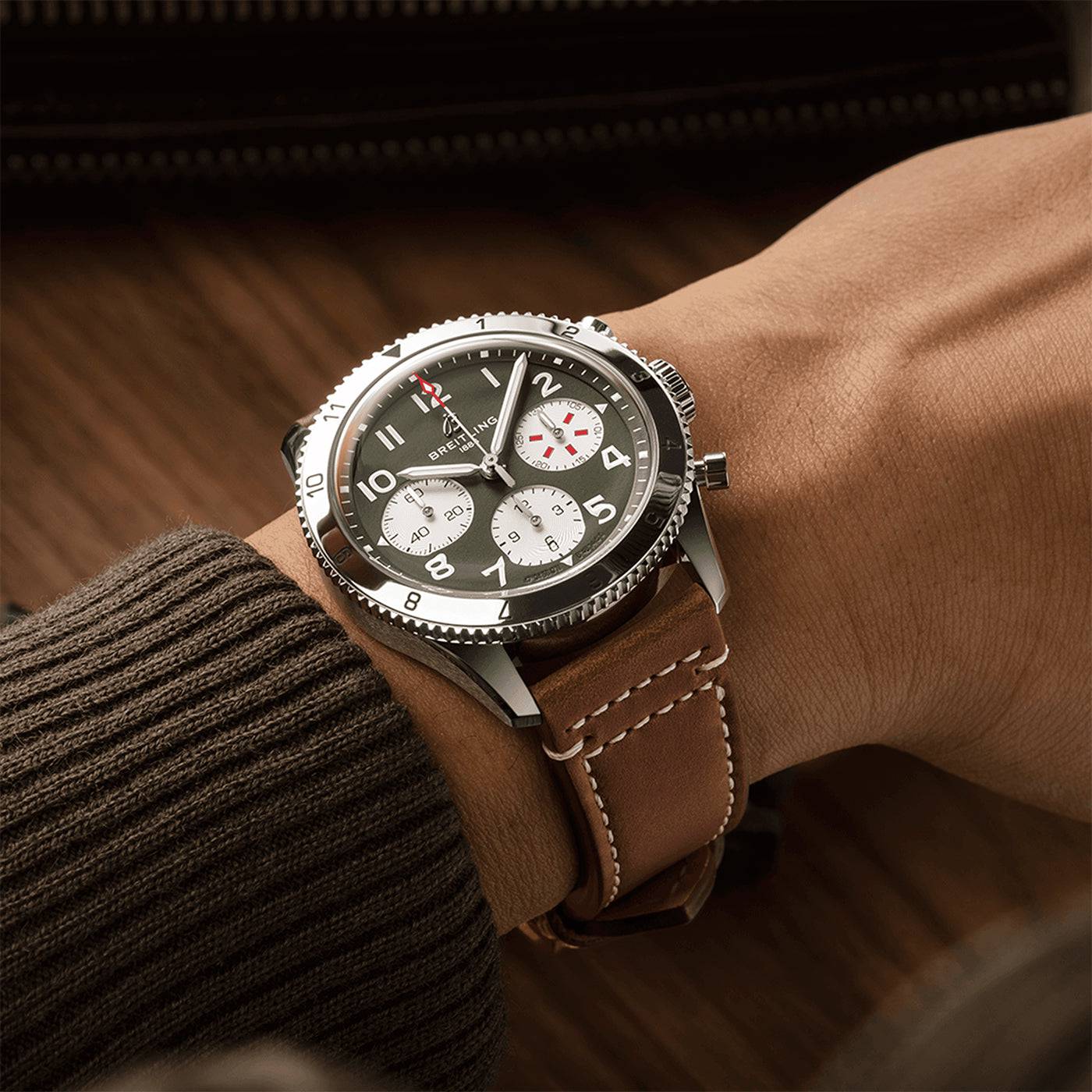 Classic AVI Curtiss Warhawk 42mm Green Dial Chronograph Watch - Image 4
