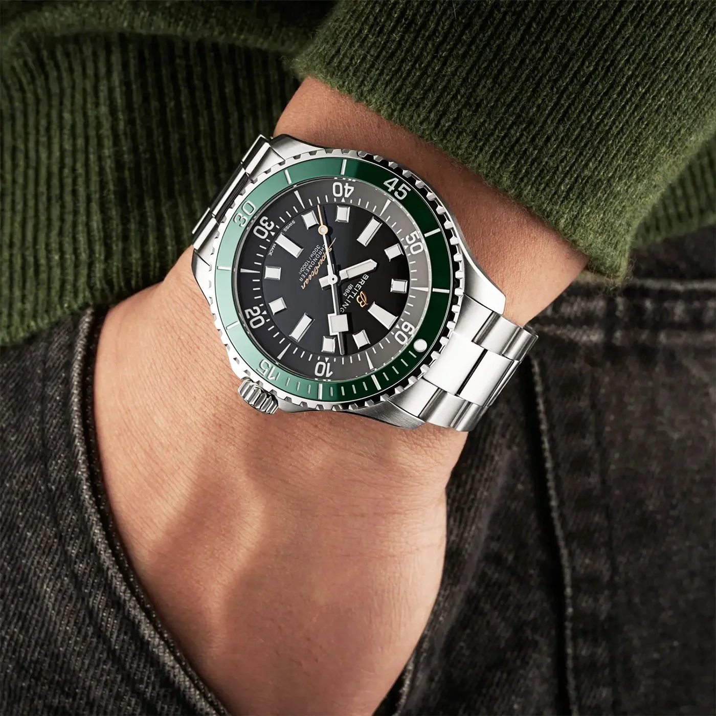 Superocean UK Edition 44mm Green Bezel Mens Bracelet Watch - Image 5