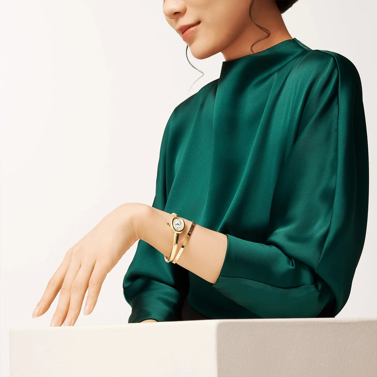 Baignoire Mini Size 15 18ct Yellow Gold Ladies Bangle Watch - Image 3