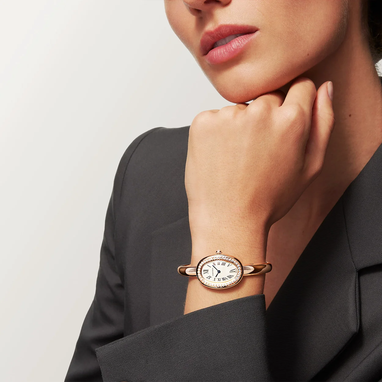 Baignoire Small Size 16 18ct Rose Gold Ladies Diamond Set Watch - Image 2
