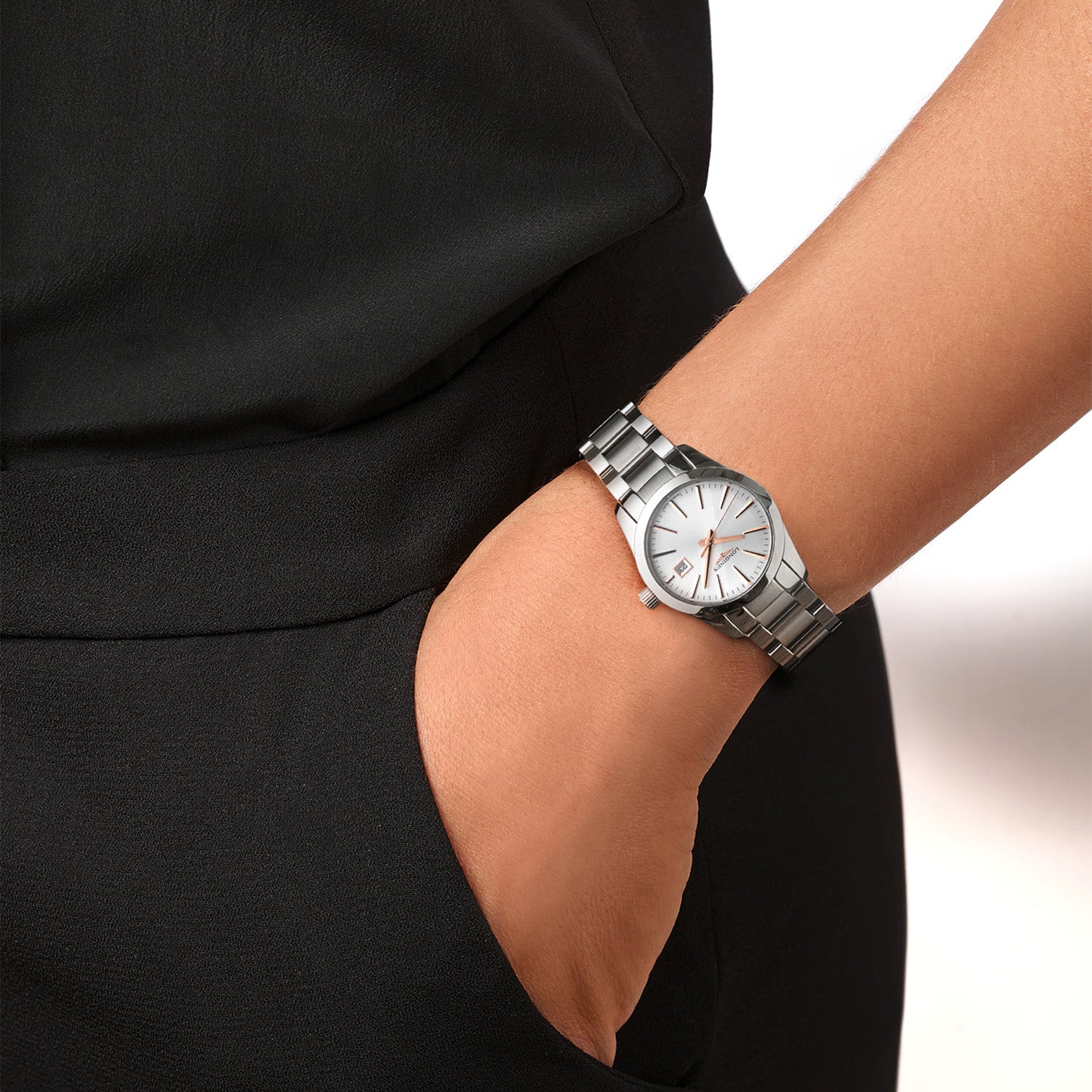 Conquest 29.5mm Silver/Rose Dial Quartz Bracelet Watch - Image 5