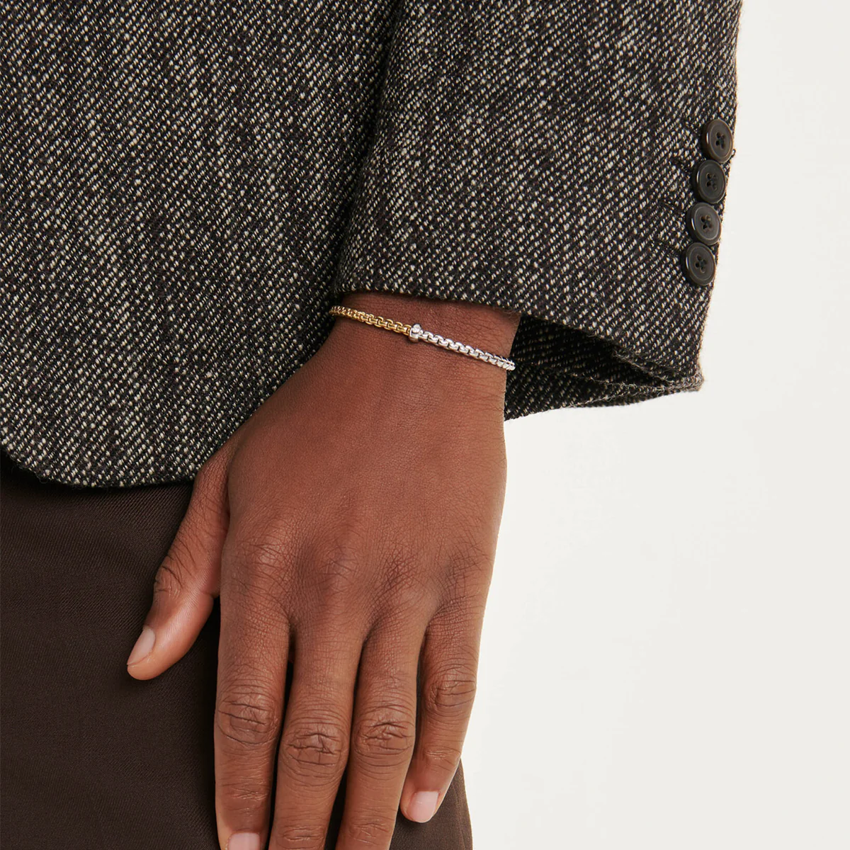 Eka 18ct Yellow & White Gold Bracelet With Single Diamond Rondel - Image 4