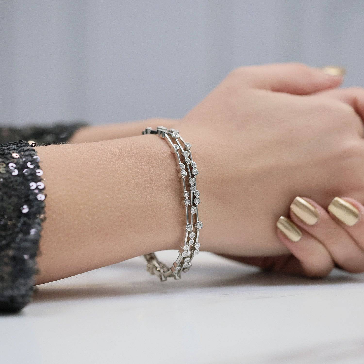 18ct White Gold Triple Row Diamond Bracelet - Image 3