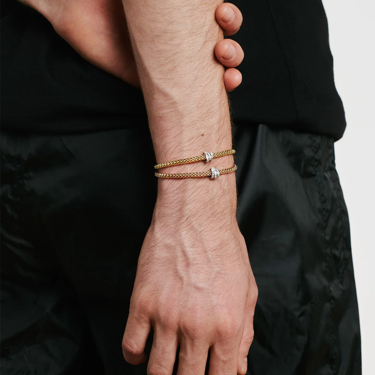 Prima 18ct Yellow Gold Bracelet With Three Pavé Set Diamond Rondels - Image 4
