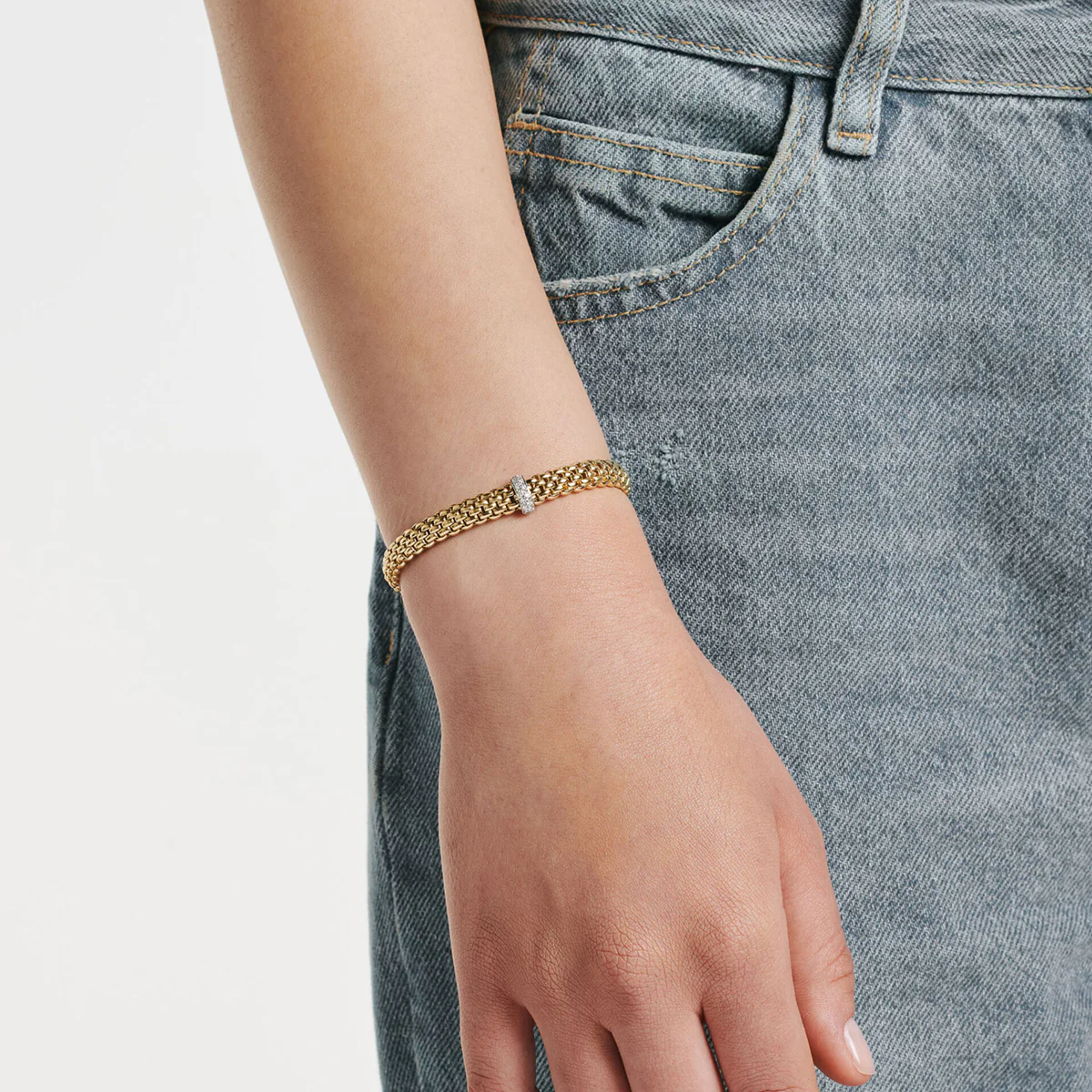Vendôme 18ct Yellow Gold Bracelet With Pavé Set Diamonds - Image 4