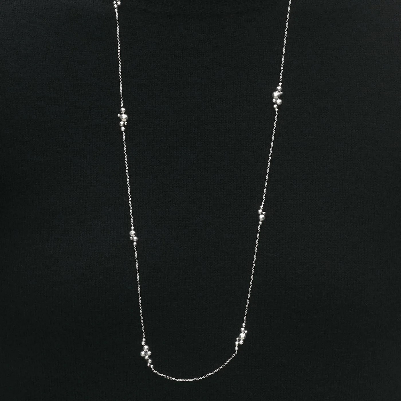Moonlight Grapes Silver 120cm Long Sautoir - Image 3