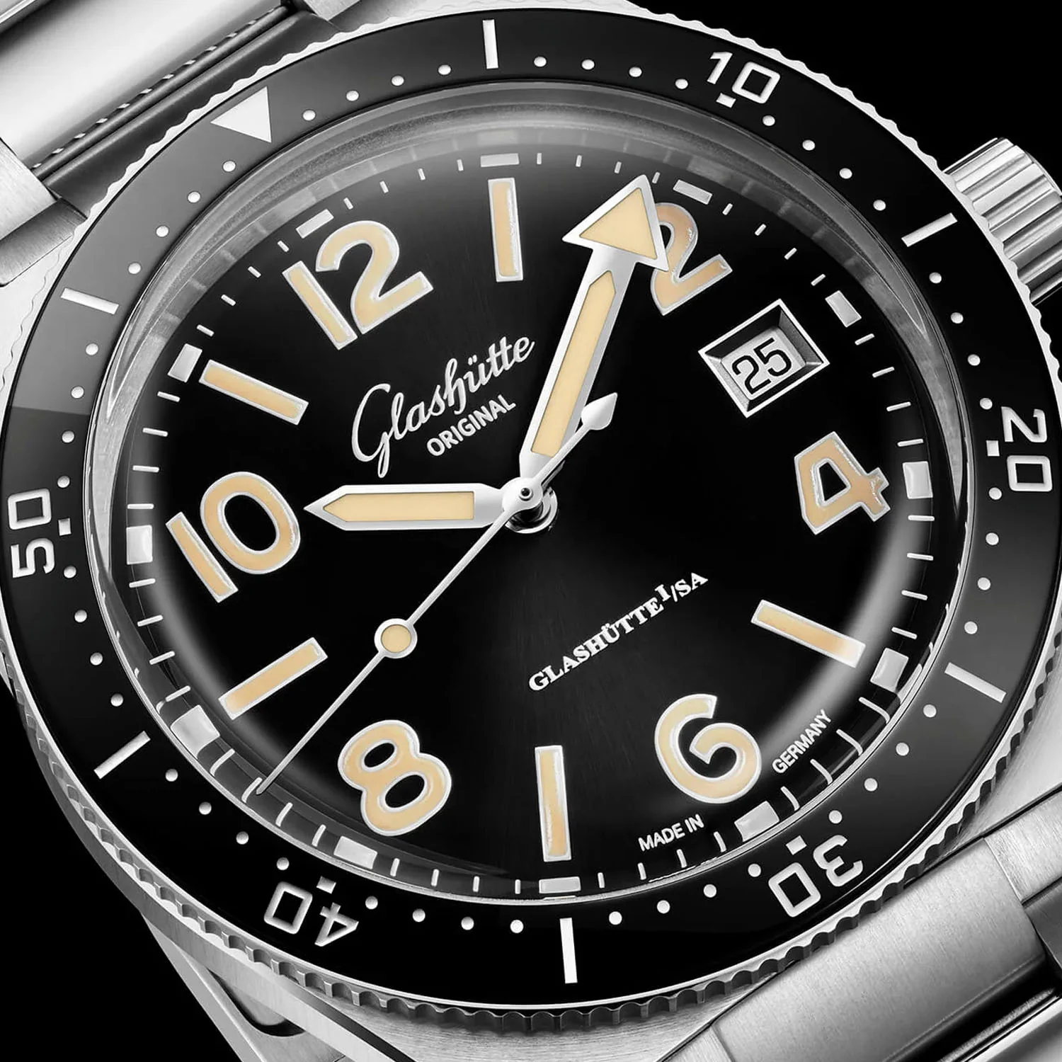 Specialist SeaQ Black Dial Men's Automatic Bracelet Watch - Image 4