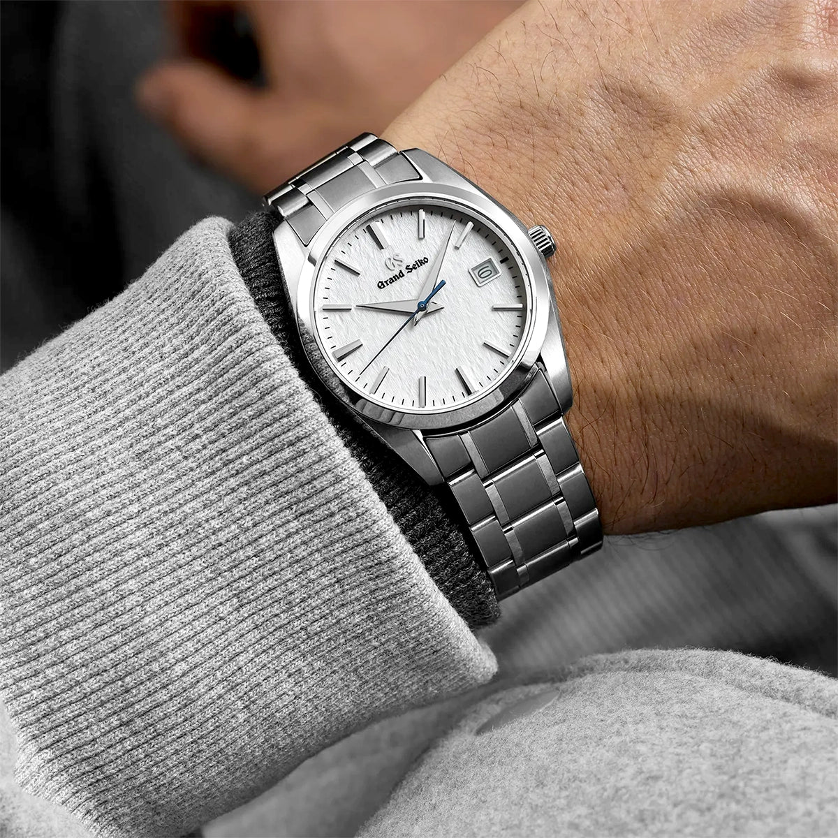 Heritage 37mm White Snowflake Dial Bracelet Watch - Image 3