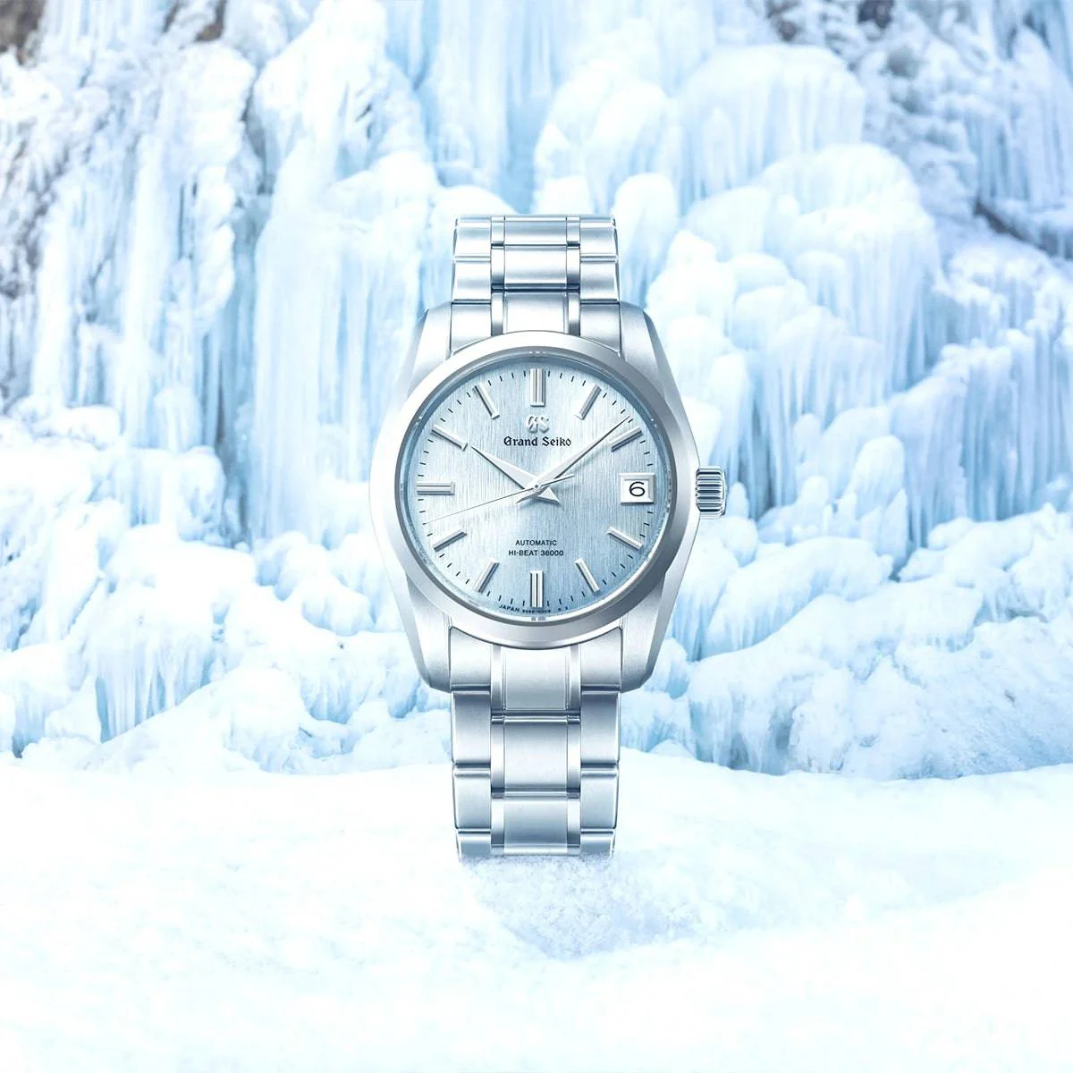 Heritage 'Icefall' 37mm Ice Blue Men's Automatic Bracelet Watch - Image 3