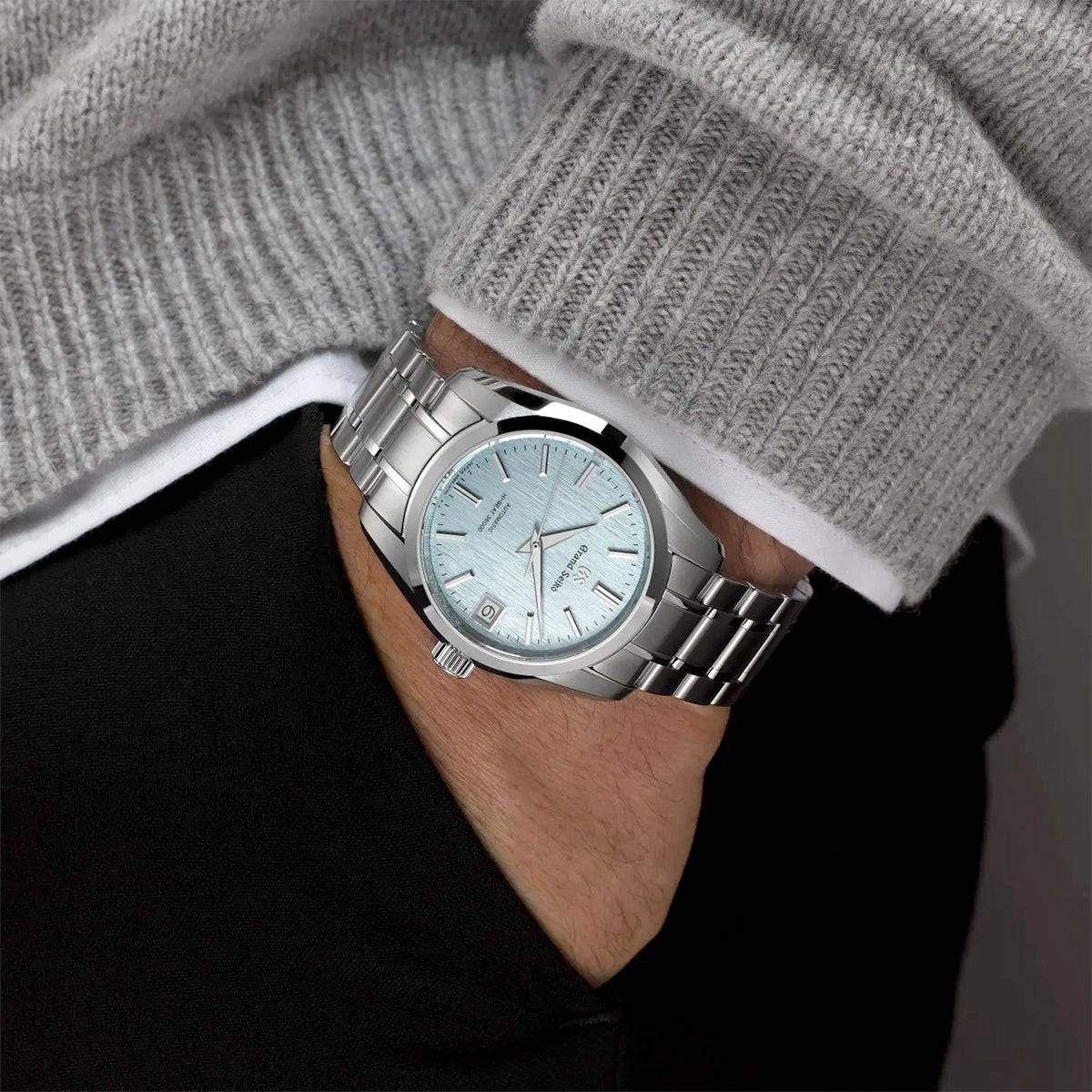 Heritage 'Icefall' 37mm Ice Blue Men's Automatic Bracelet Watch - Image 4
