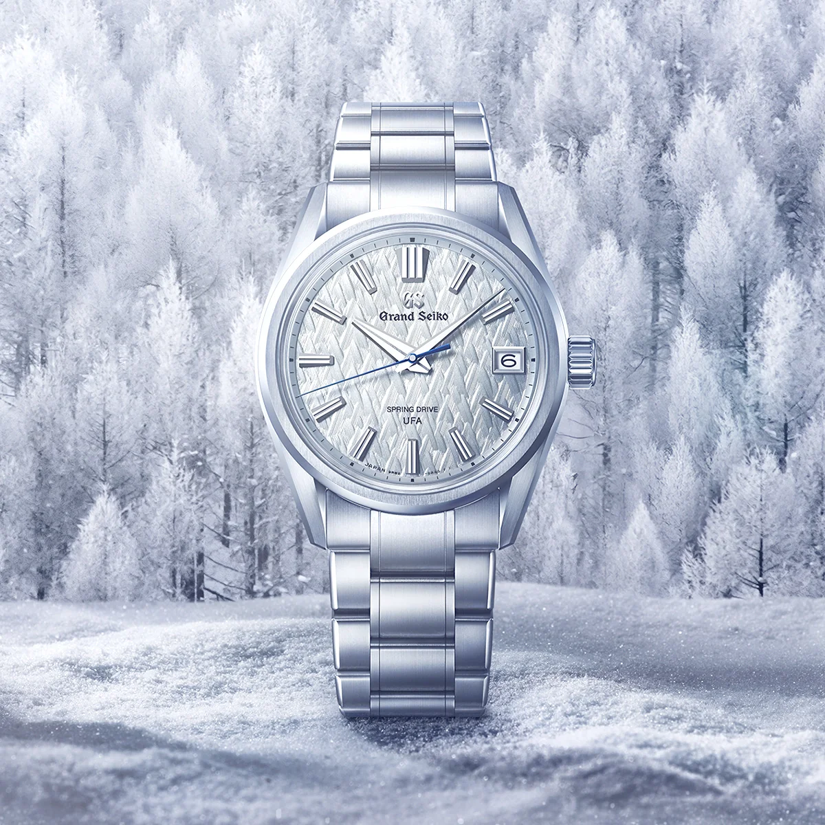 Evolution 9 'Ice Forest' UFA Spring-Drive Mens Bracelet Watch - Image 2