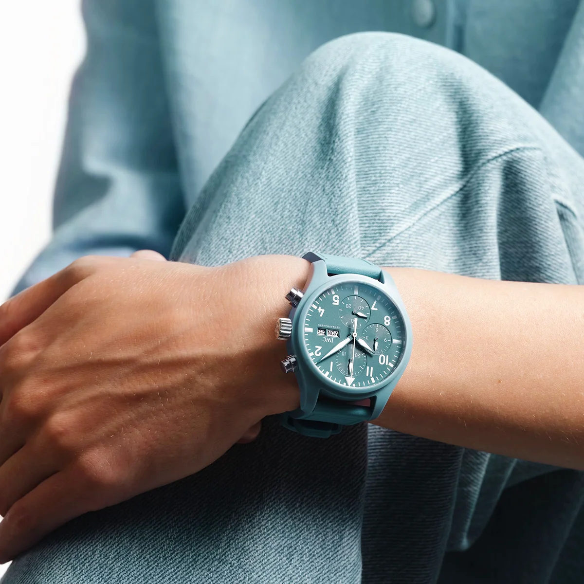 Pilot's TOP GUN Miramar 41mm Light Blue Ceramic Limited Edition Watch - Image 4