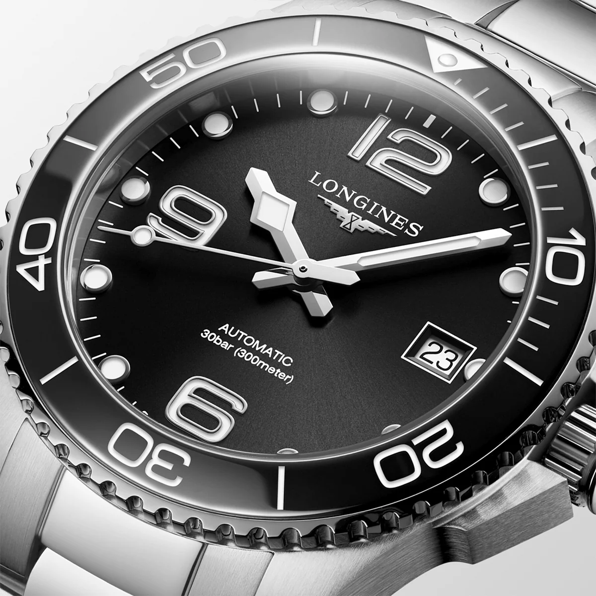HydroConquest 39mm Black Dial Automatic Bracelet Watch - Image 4
