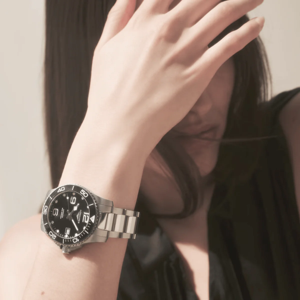 HydroConquest 39mm Black Dial Automatic Bracelet Watch - Image 5