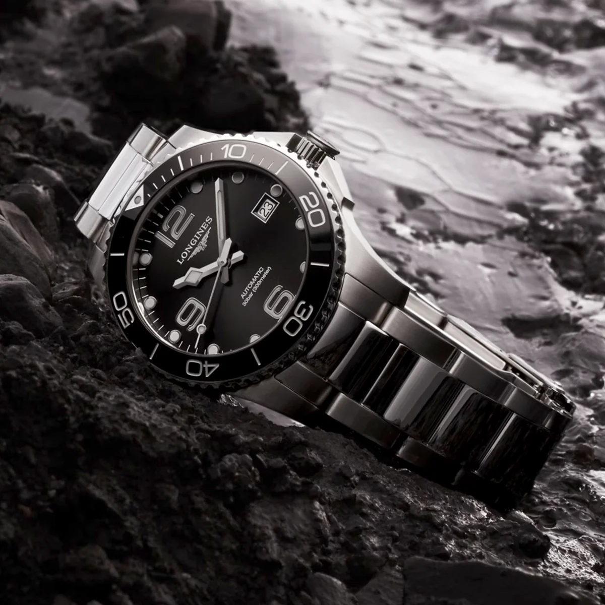 HydroConquest 39mm Black Dial Automatic Bracelet Watch - Image 7
