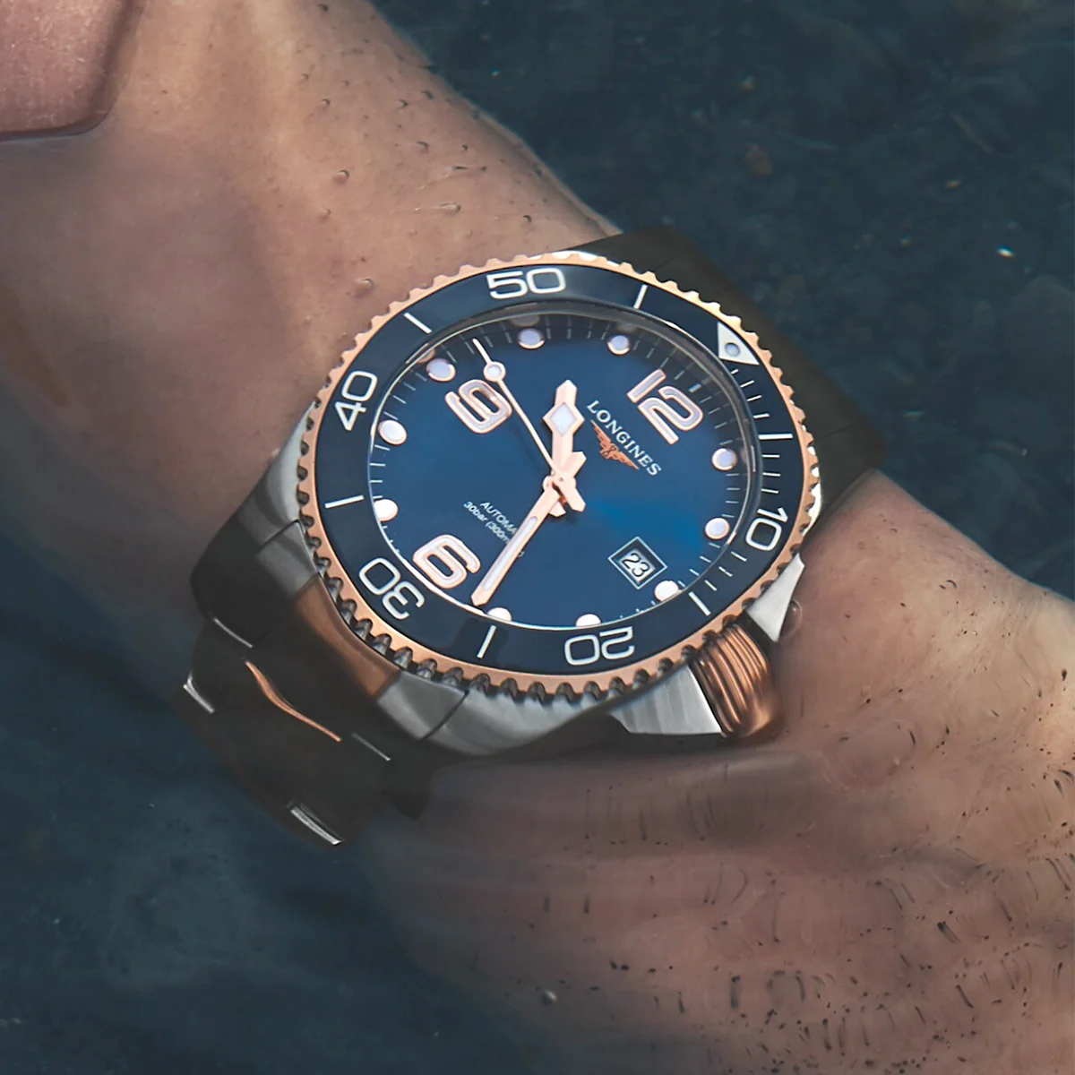 HydroConquest 41mm Two-Tone Blue Dial Men's Bracelet Watch - Image 6