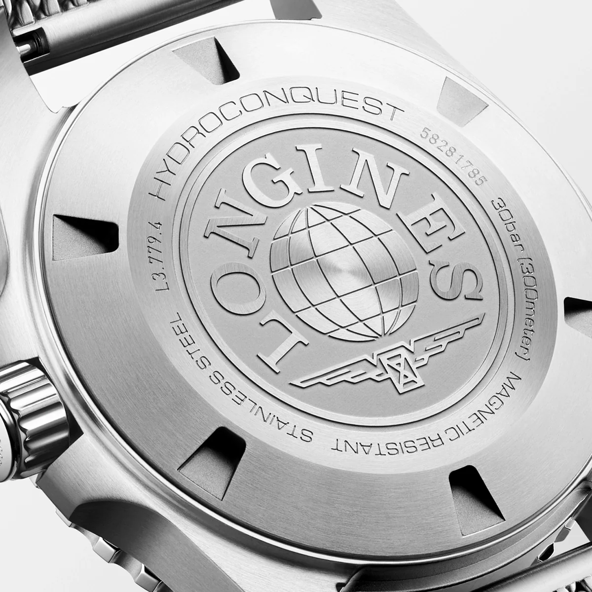 HydroConquest 39mm Grey Ceramic Bezel Milanese Bracelet Watch - Image 4