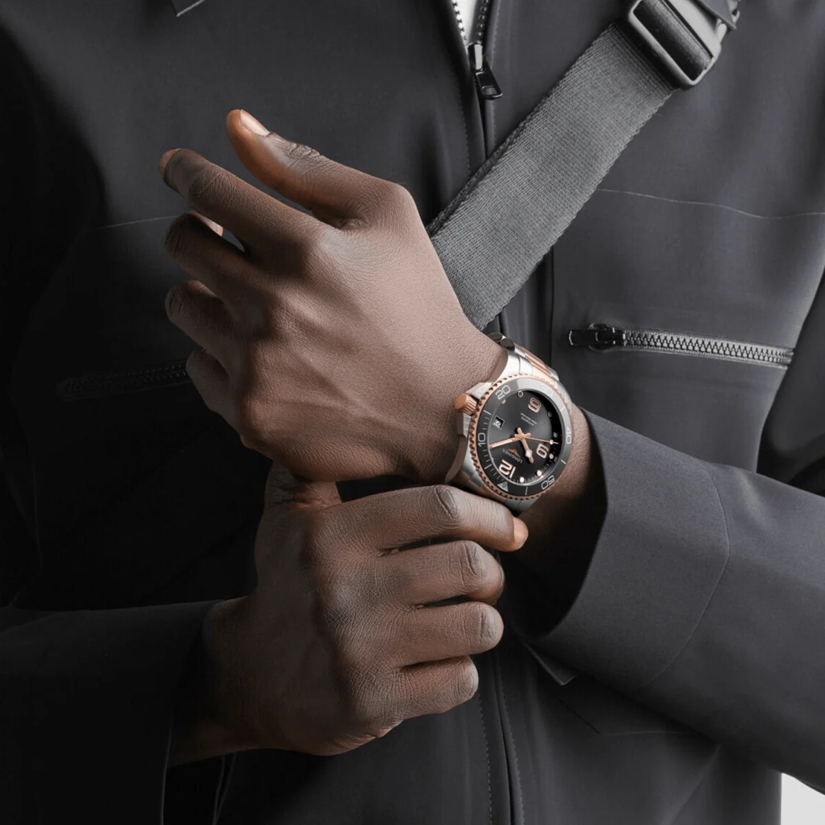 HydroConquest 41mm Two-Tone Grey Dial Men's Bracelet Watch - Image 2