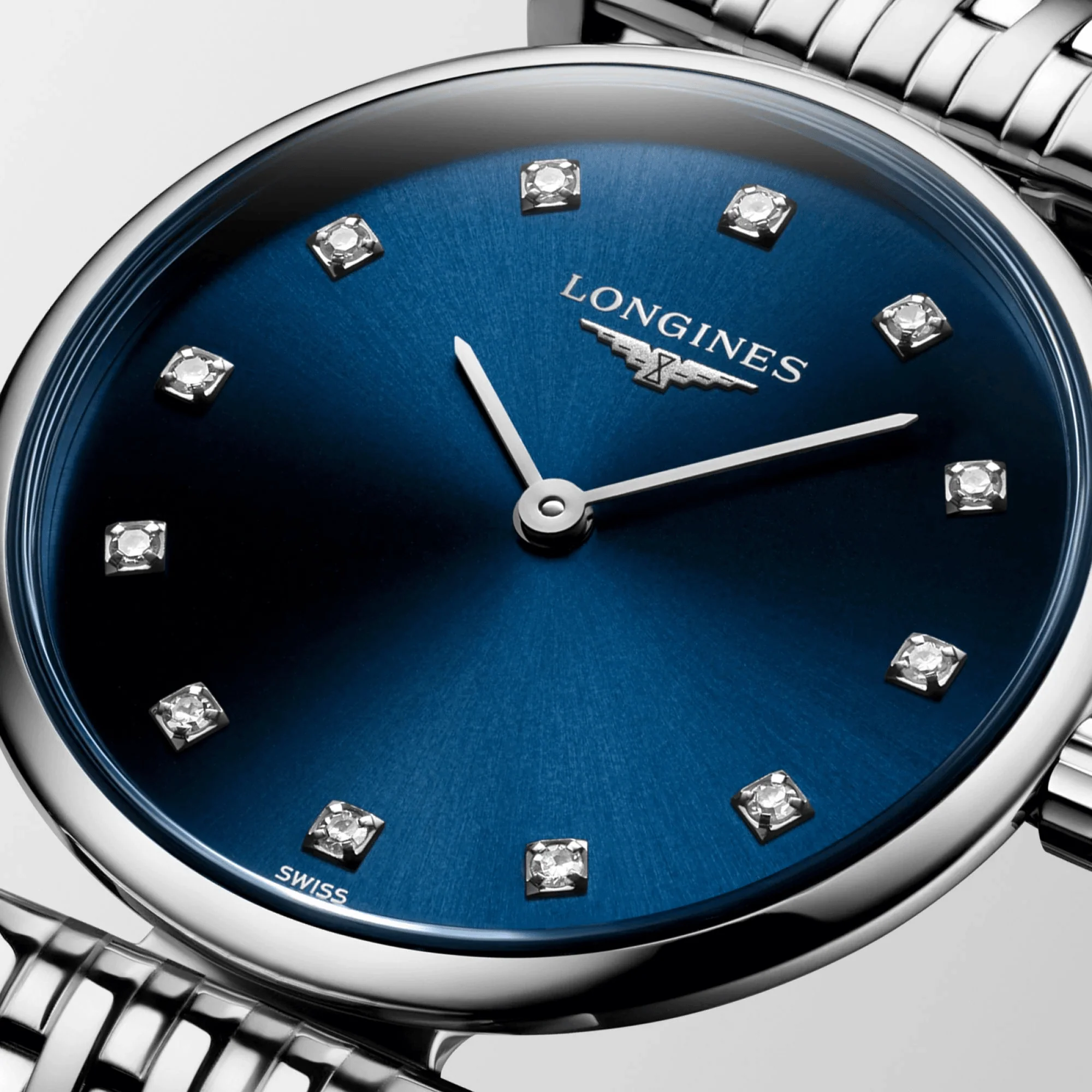 La Grande Classique 24mm Blue Diamond Dial Bracelet Watch - Image 4