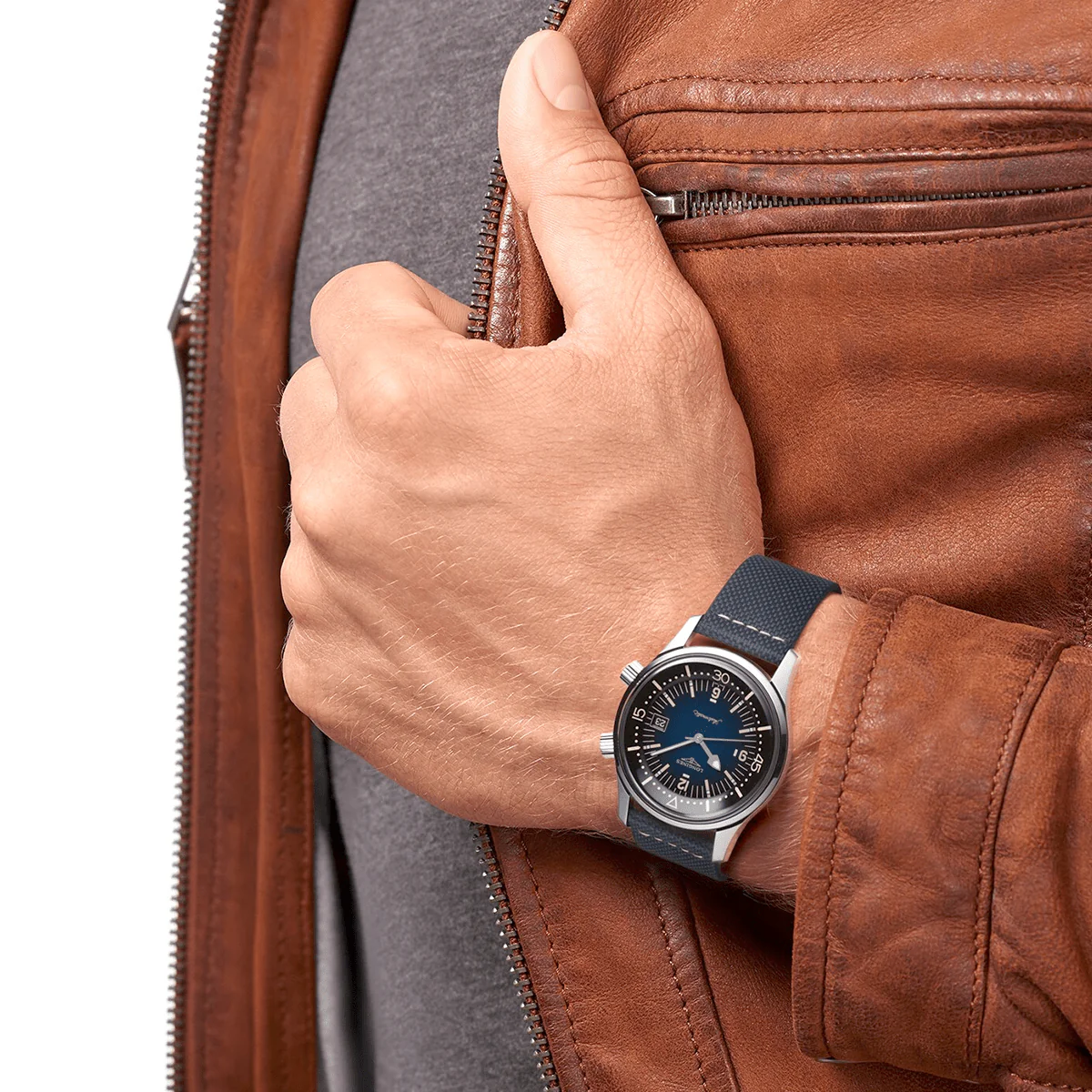 Legend Diver 42mm Blue Gradient Dial Men's Leather Strap Watch - Image 2