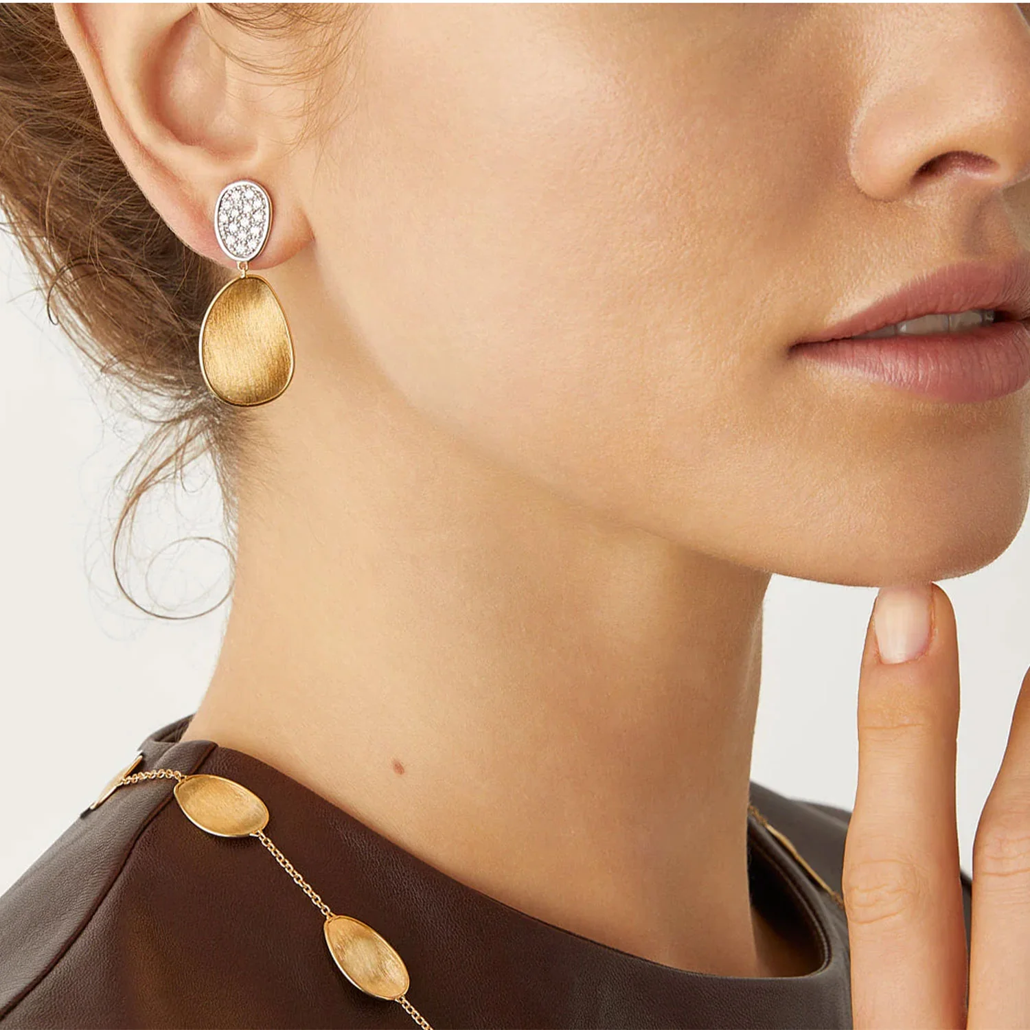 Lunaria 18ct Yellow Gold Diamond Set Drop Earrings - Image 2
