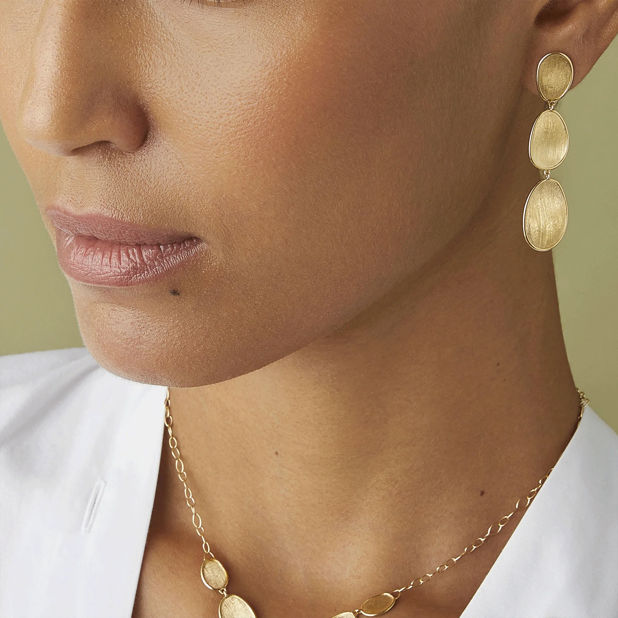 Lunaria 18ct Yellow Gold Three Circles Drop Earrings - Image 2