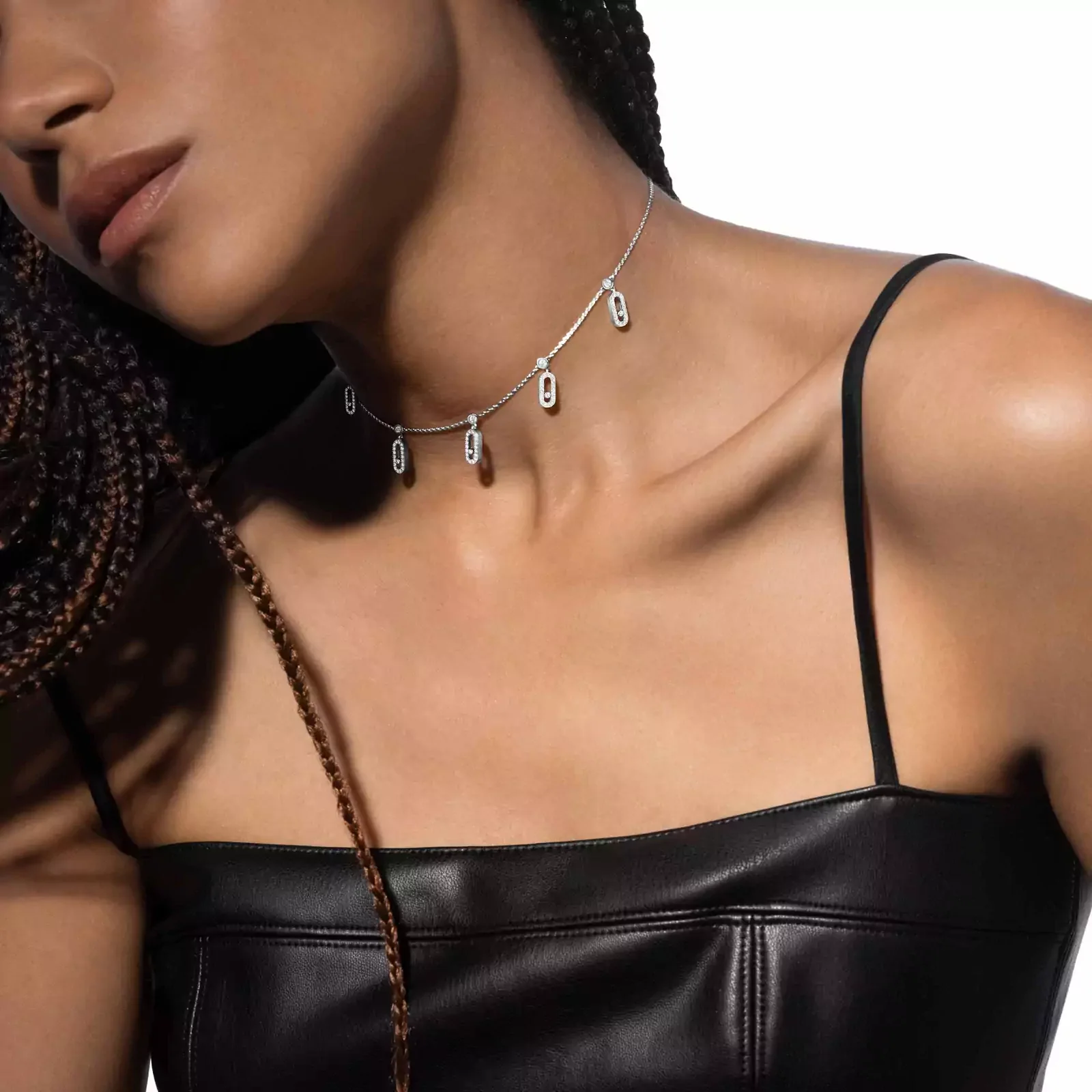 Move Uno 18ct White Gold Diamond Pendant Choker - Image 2