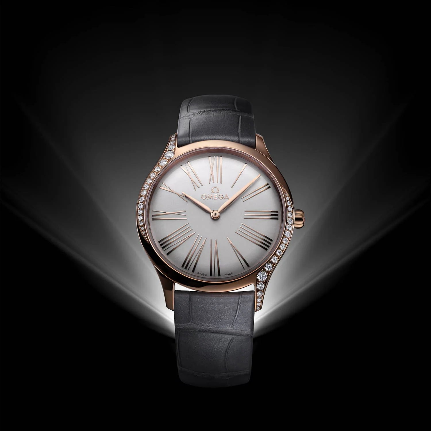 De Ville Tresor 36mm 18ct Sedna Gold Diamond Set Ladies Watch - Image 3