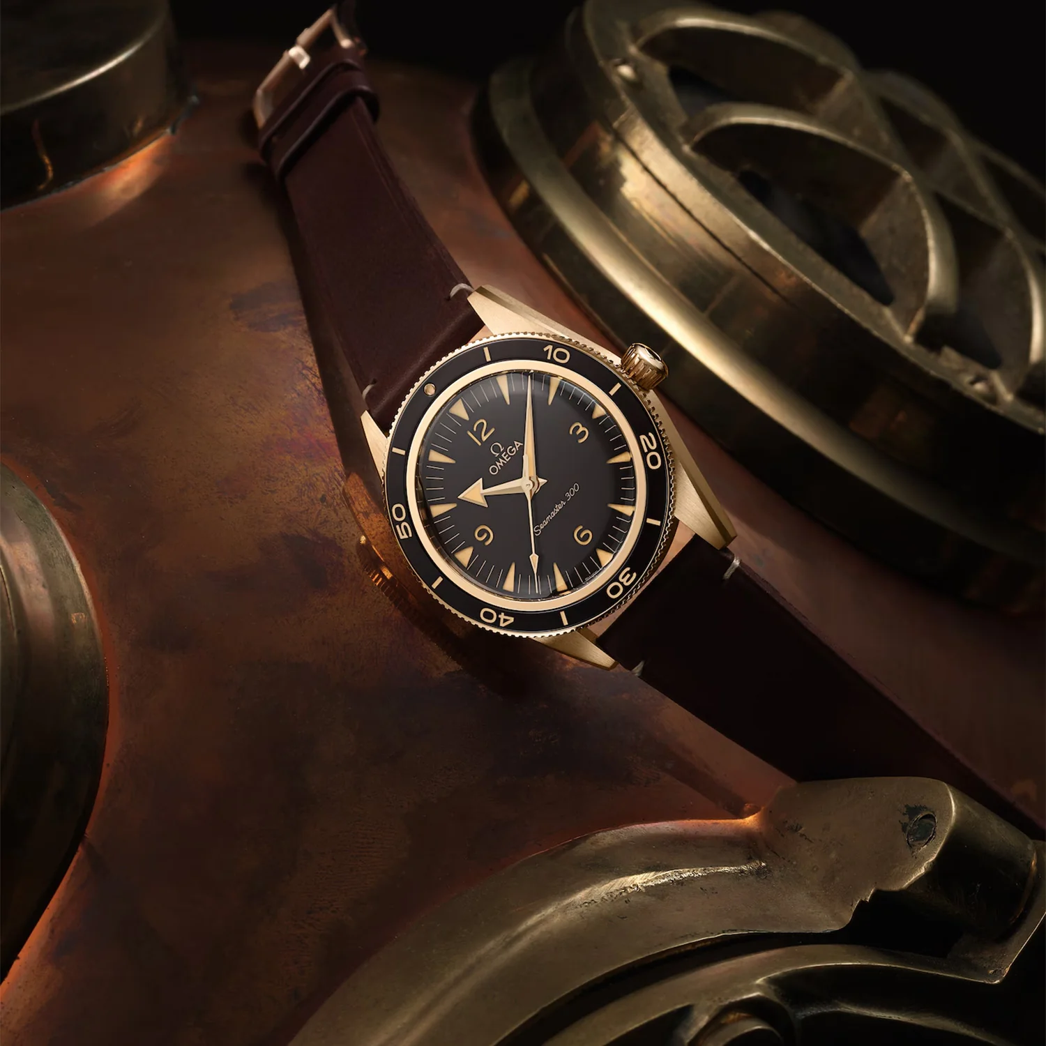 Seamaster 300 41mm 9ct Bronze Gold Automatic Leather Strap Watch - Image 3