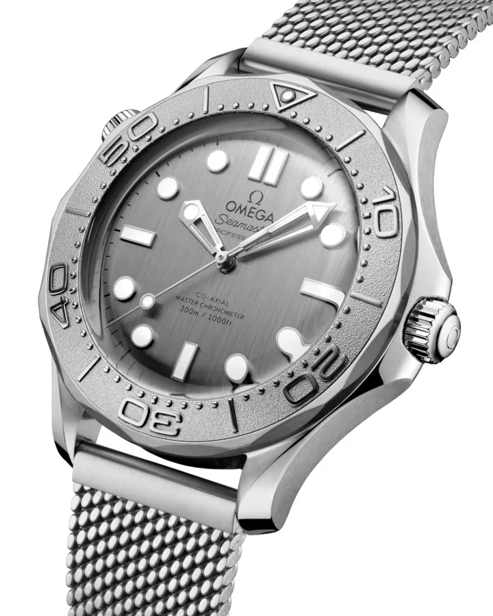 Seamaster Diver 300m 42mm Grey Dial Mens Mesh Bracelet Watch - Image 3