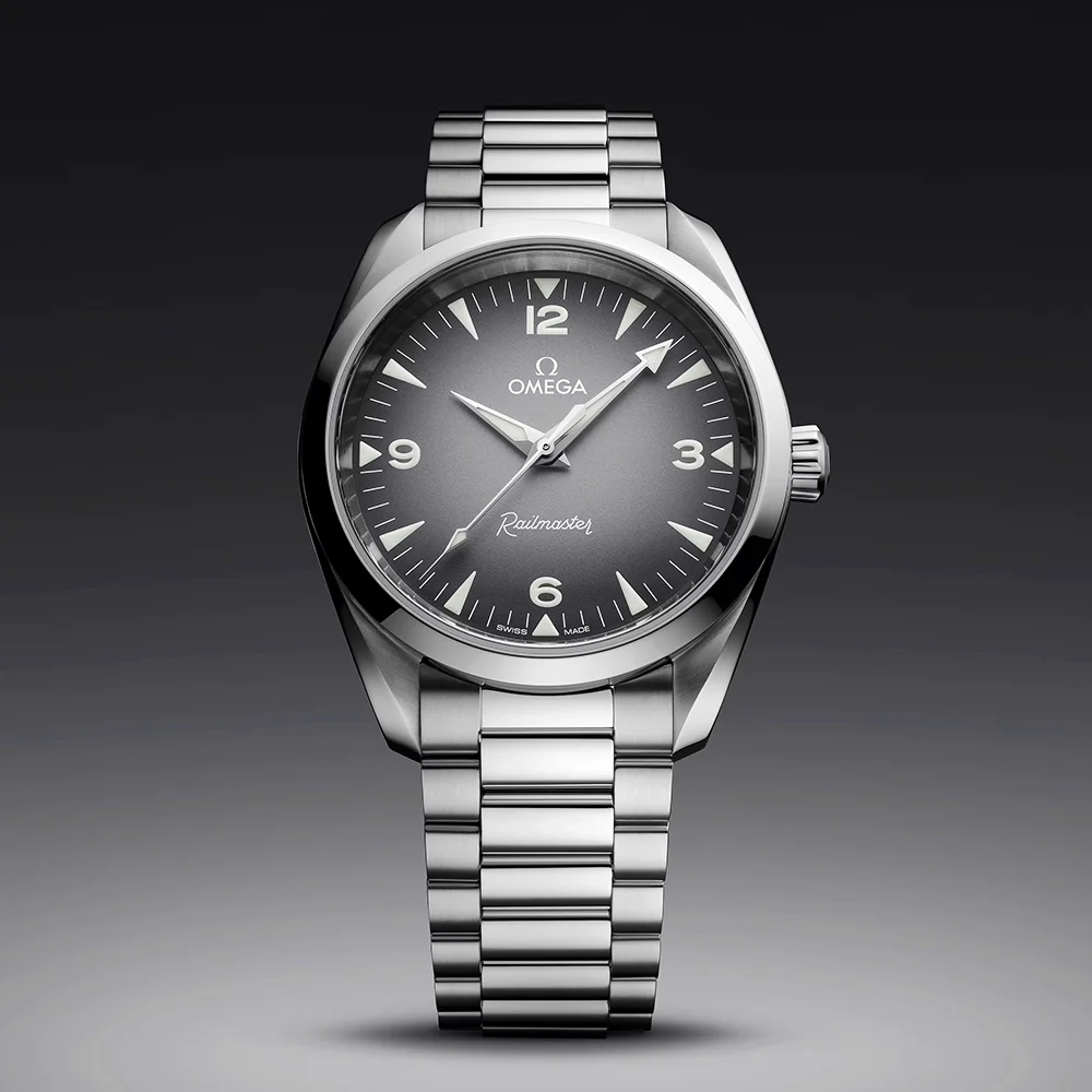 Seamaster Railmaster 38mm Grey Gradient Dial Bracelet Watch - Image 6