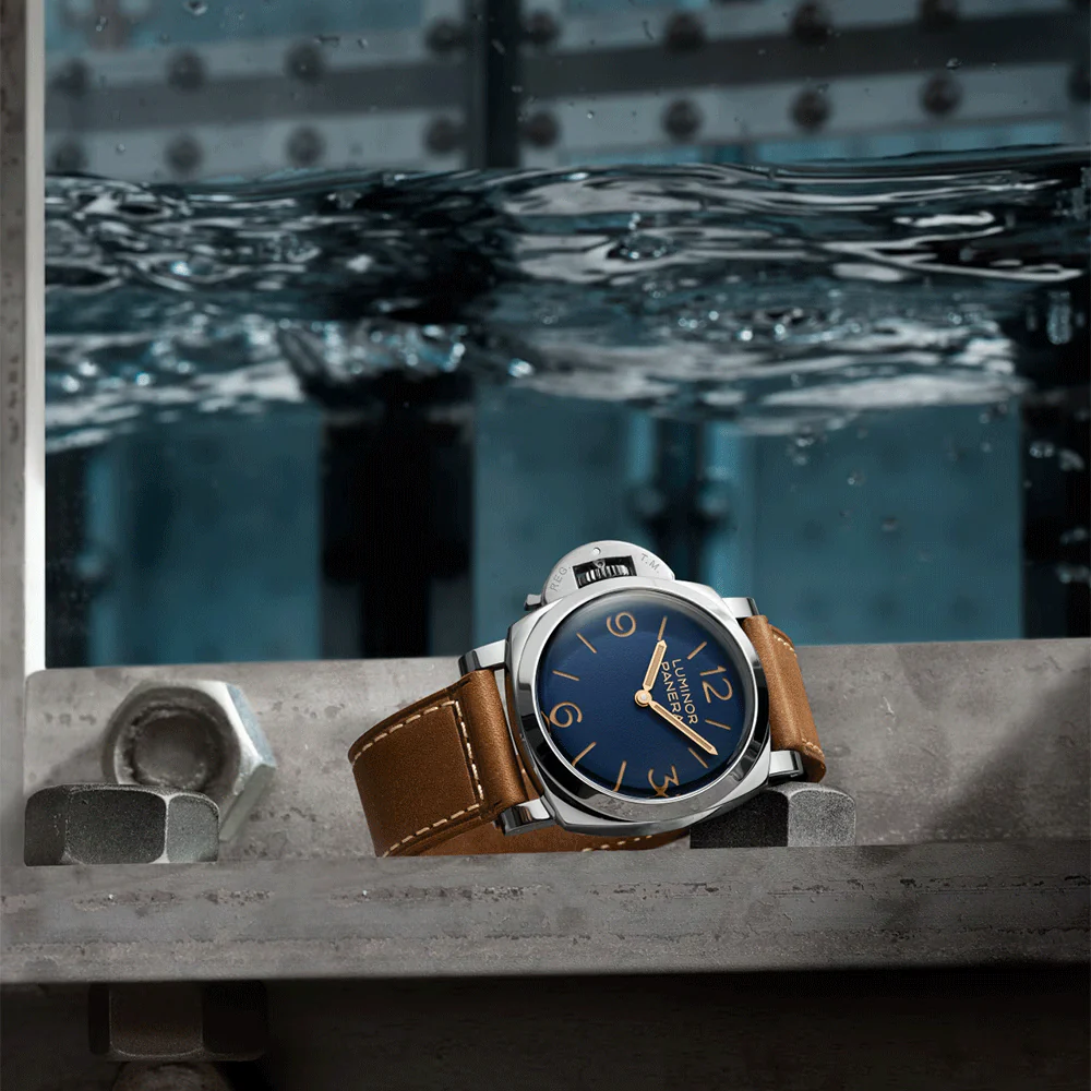 Luminor Destro 44mm Blue Dial Leather Strap Watch - Image 2