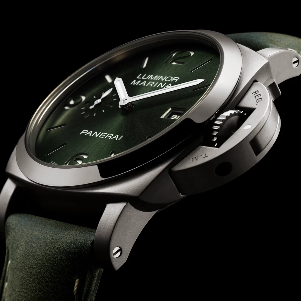 Luminor Marina Titanio Green Dial 44mm Automatic Strap Watch - Image 4