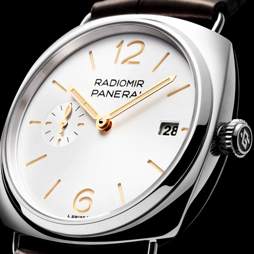 Radiomir Quaranta 40mm White/Gold Dial Automatic Strap Watch - Image 3