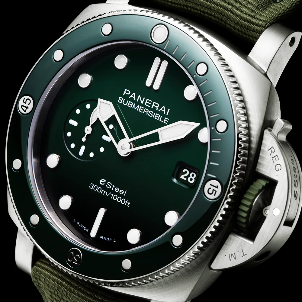 Submersible QuarantaQuattro Verde Smeraldo 44mm Green Dial Watch - Image 2