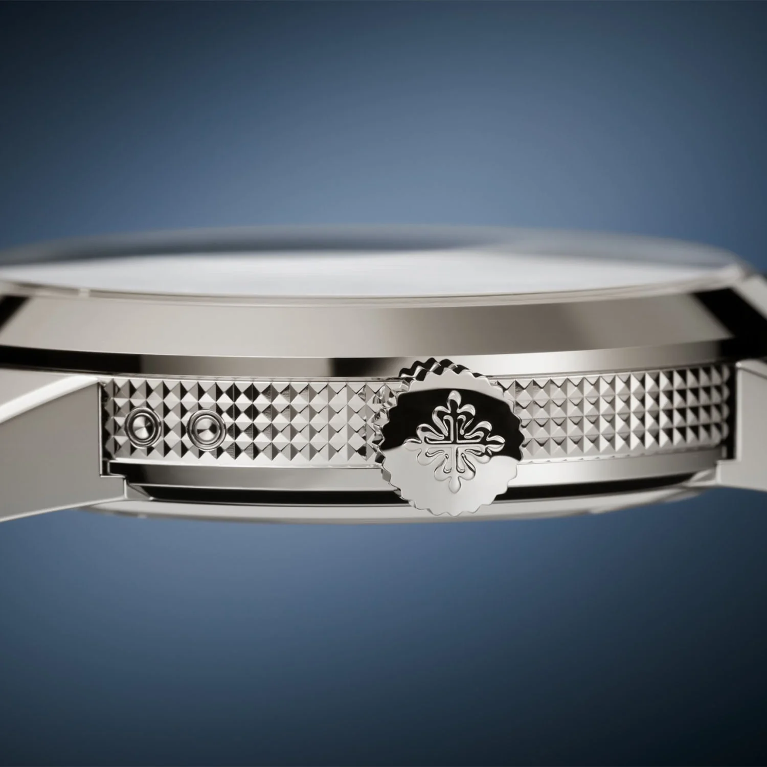 Calatrava 8-Day 41mm 18ct White Gold Blue Dial Mens Watch - Image 5