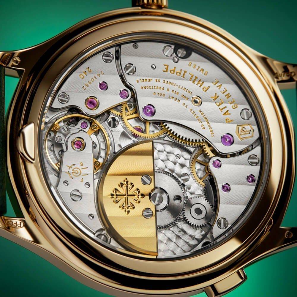 Complications World Time 18ct Yellow Gold Olive Green Dial Ladies Watch - Image 3