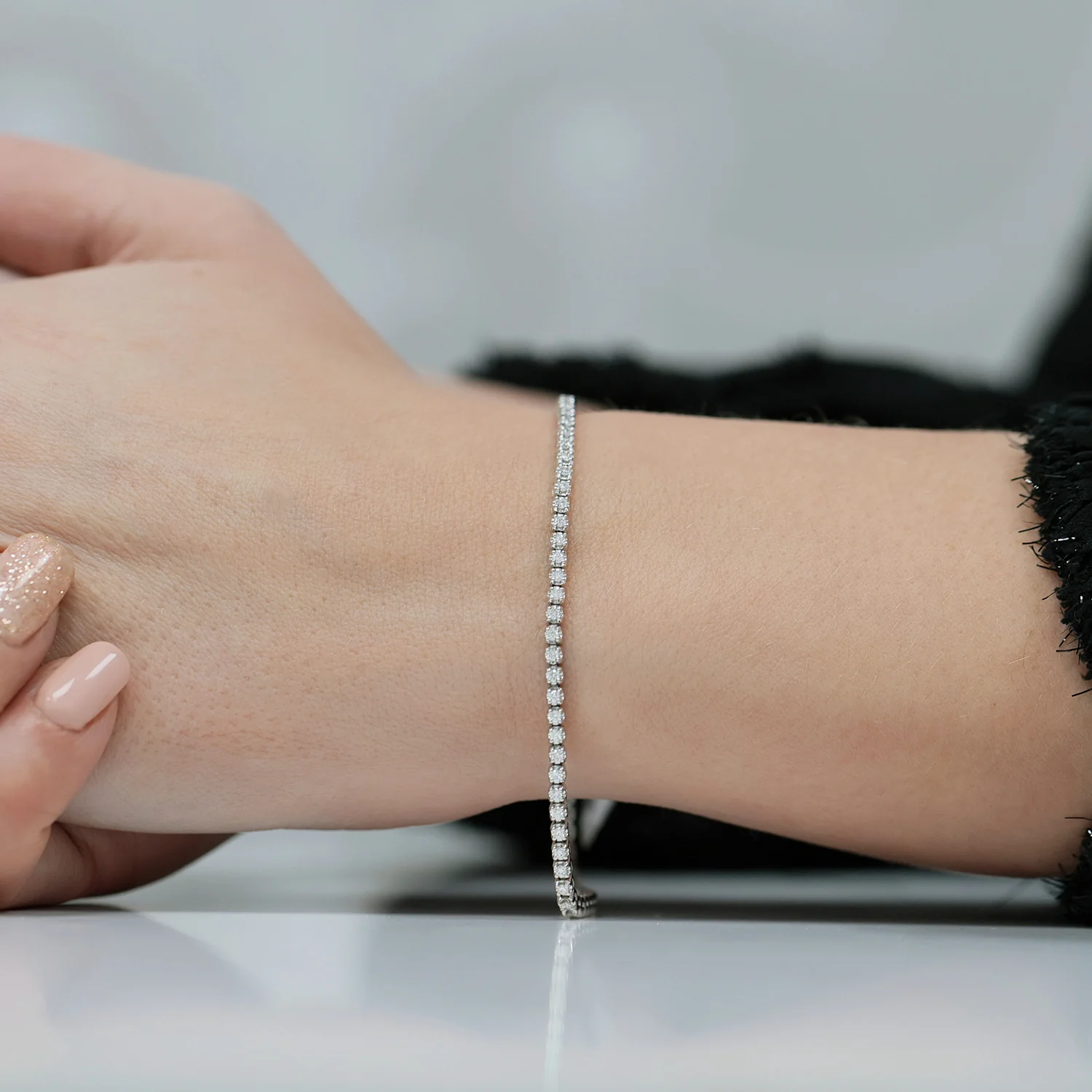 Platinum Diamond 1.00ct Claw Set Tennis Bracelet - Image 2