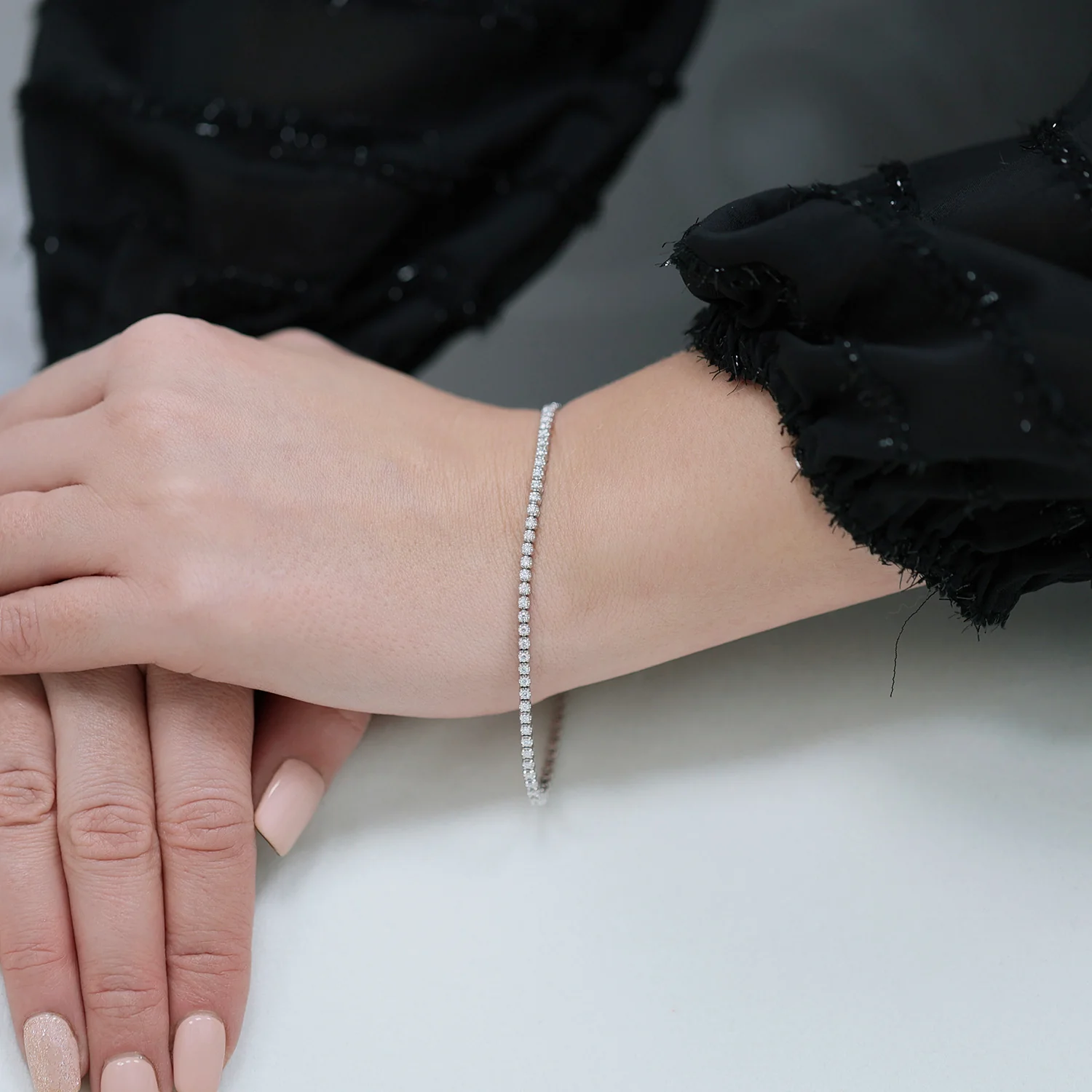 Platinum Diamond 1.00ct Claw Set Tennis Bracelet - Image 3