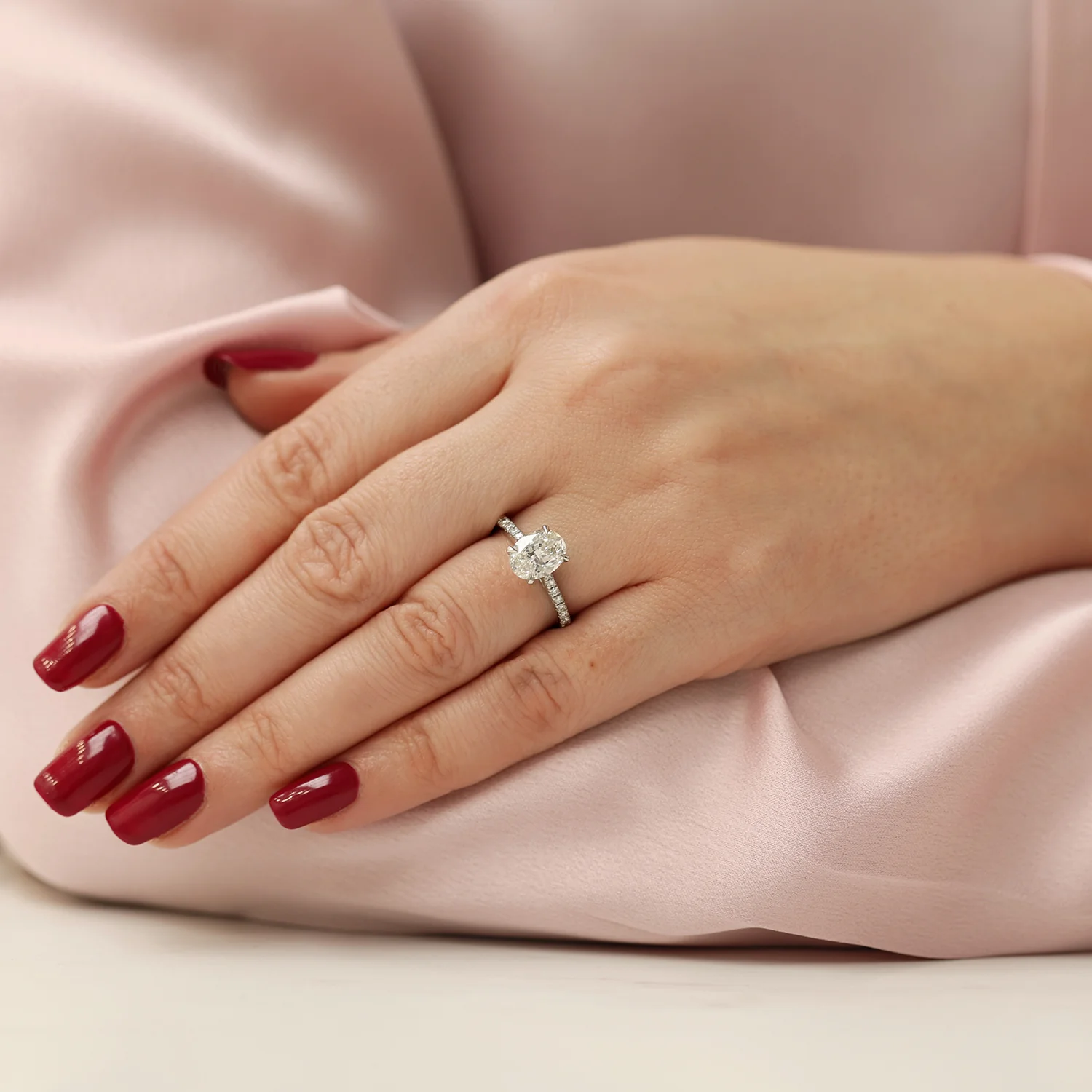 Platinum GIA Certificated Oval Cut Diamond Ring With Diamond Shoulders - Image 3
