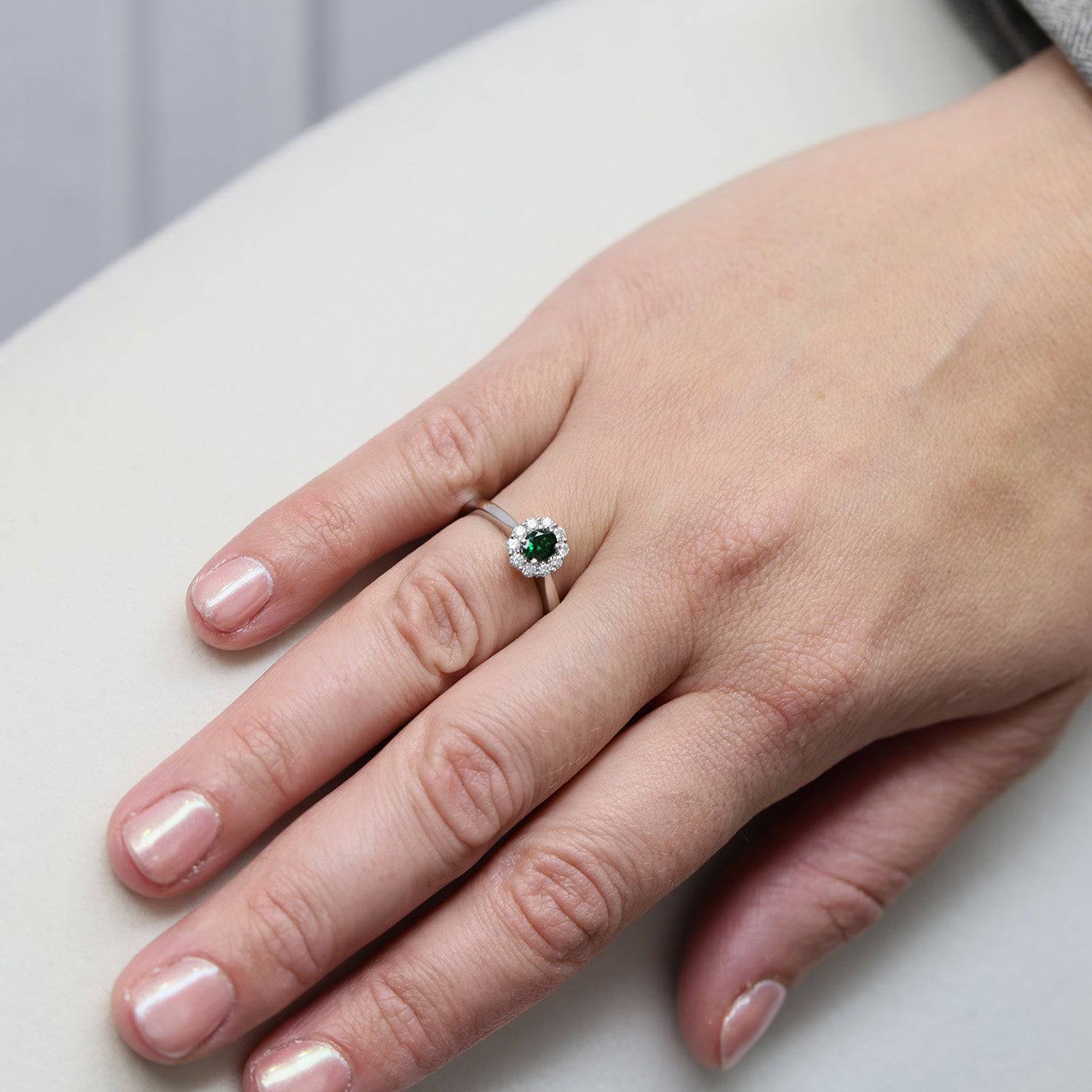 Platinum Oval Cut Tsavorite And Round Brilliant Cut Diamond Cluster Ring - Image 3