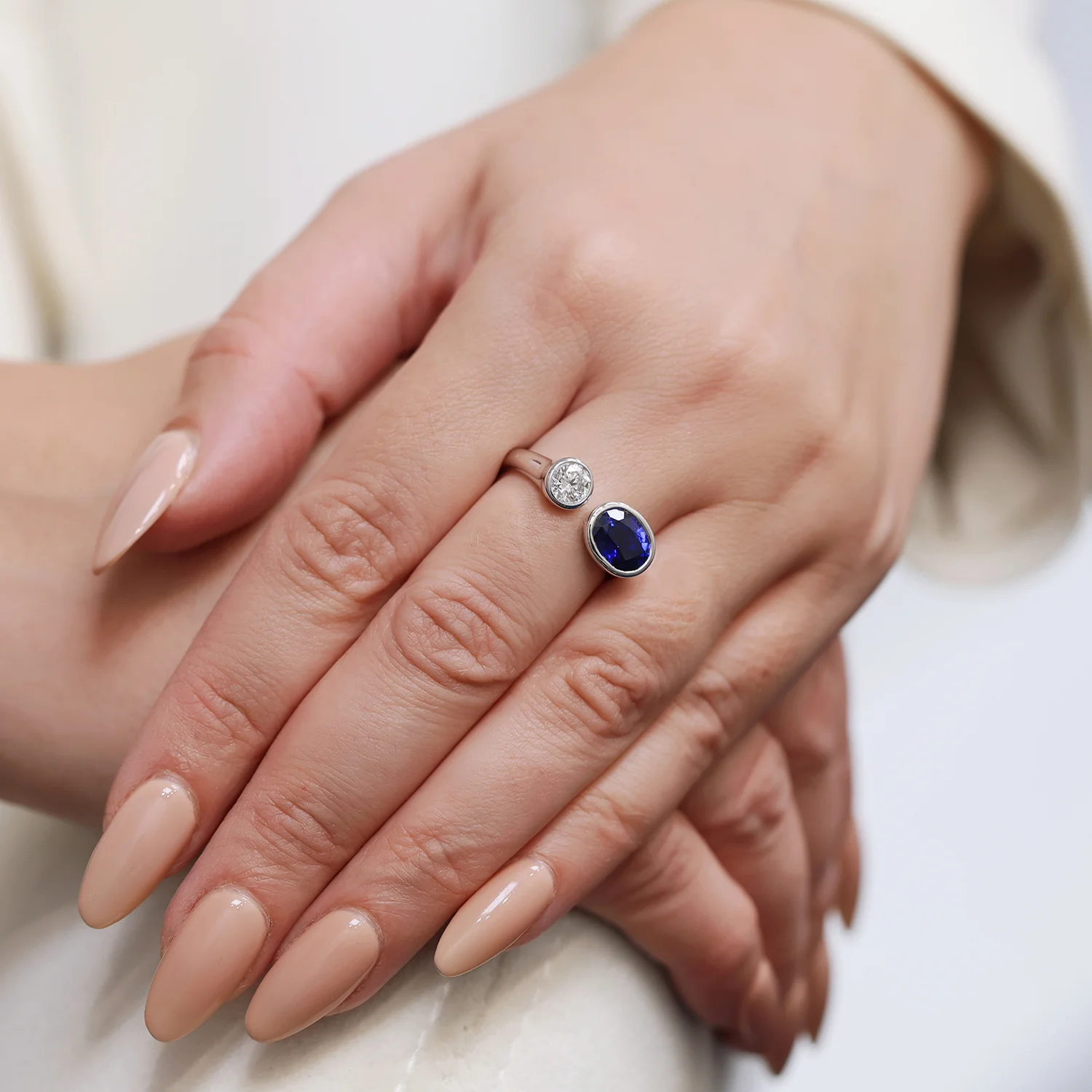 Platinum Toi et Moi Oval Cut Sapphire And Round Brilliant Diamond Ring - Image 2