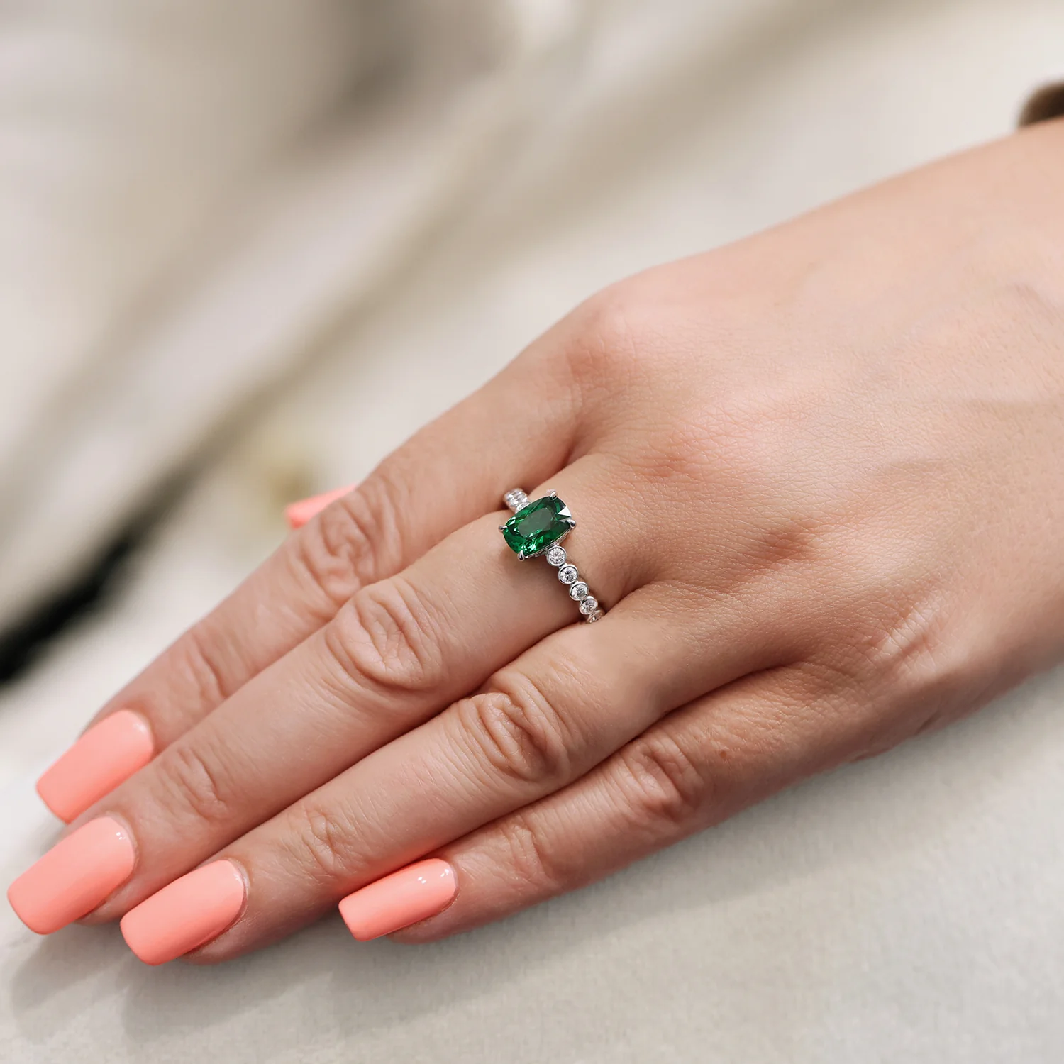 Platinum Tsavorite Ring With Diamond Set Shoulders - Image 2